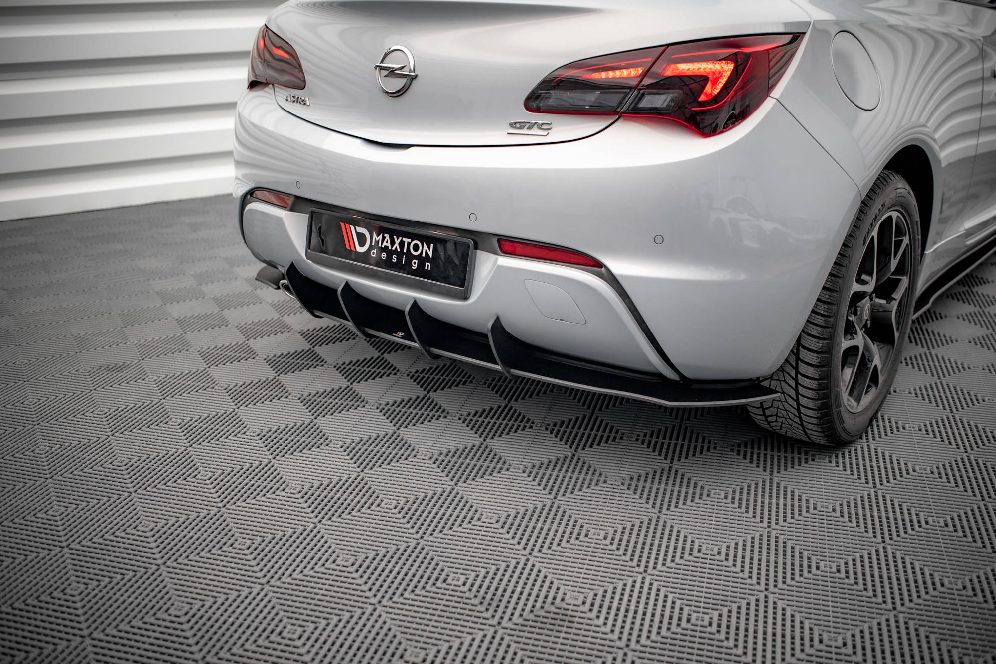 Street Pro Heckschürze Heck Ansatz Diffusor passend für Opel Astra GTC OPC-Line J