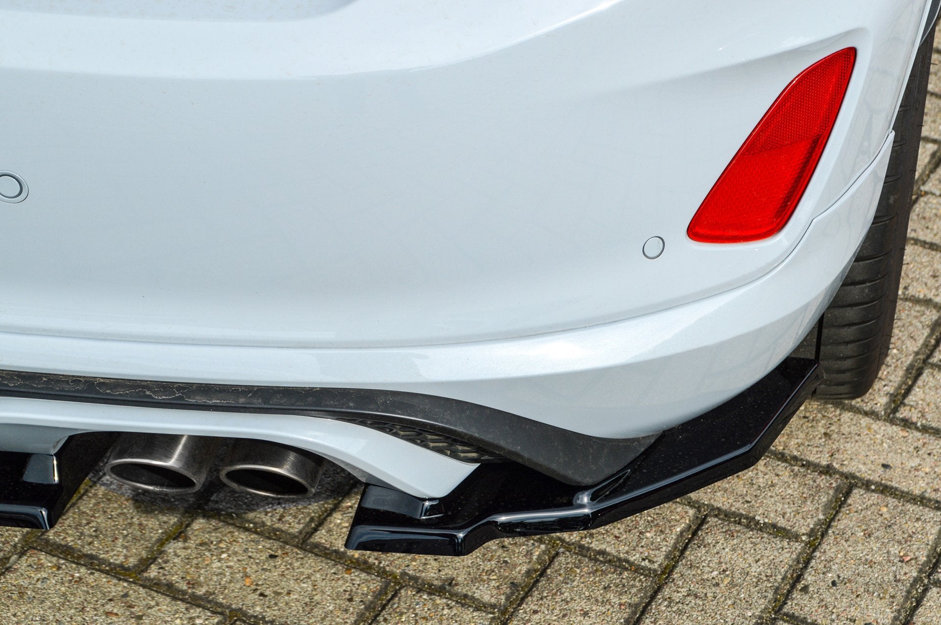Heckansatz aus ABS für Ford Fiesta ST MK8 JHH Carbon Optik