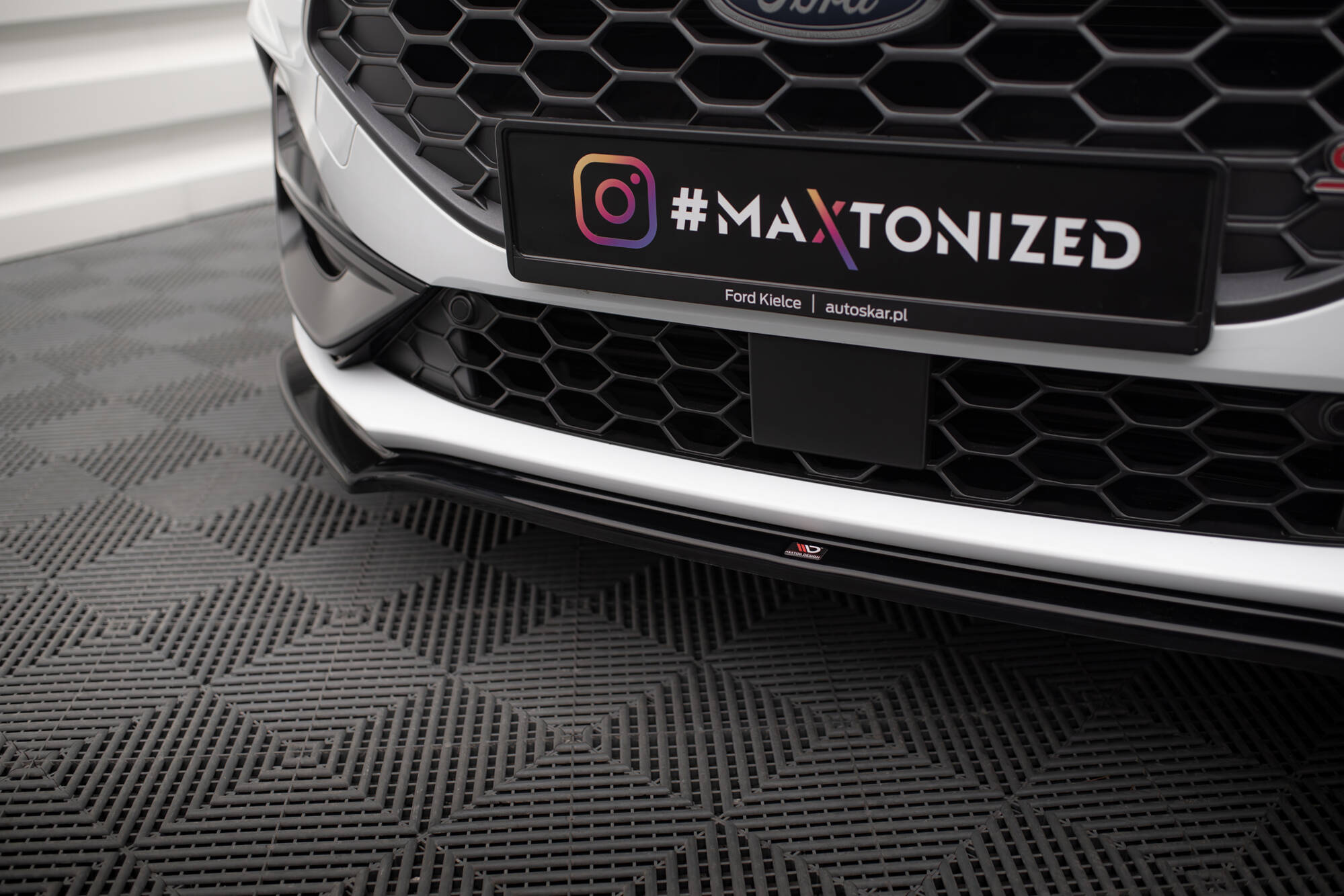 Front Ansatz V.1 für Ford Focus ST / ST-Line Mk4 Facelift schwarz Hochglanz