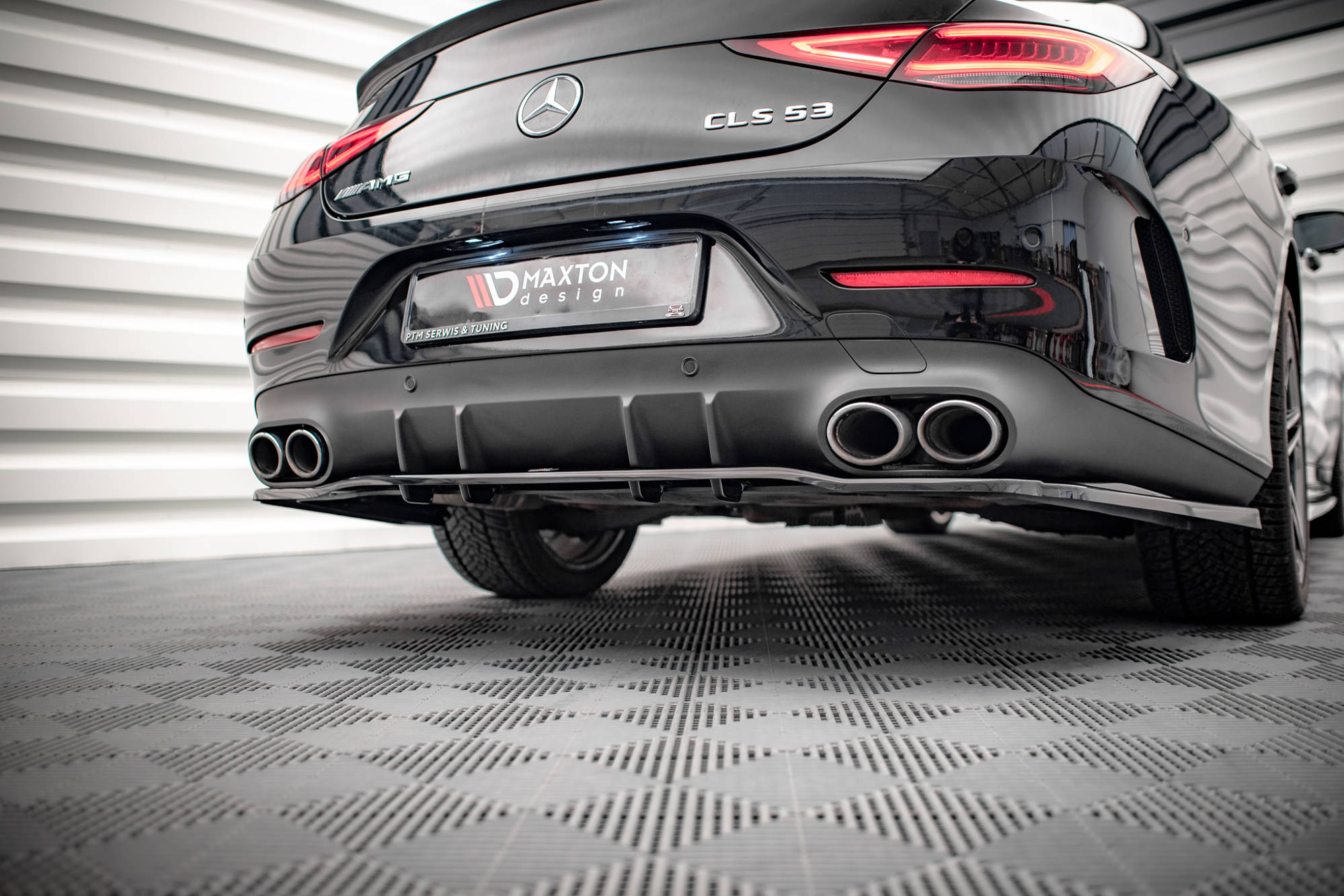 Street+ Mittlerer Diffusor RACE Heck Ansatz passend für Mercedes-AMG CLS 53 C257 schwarz Hochglanz