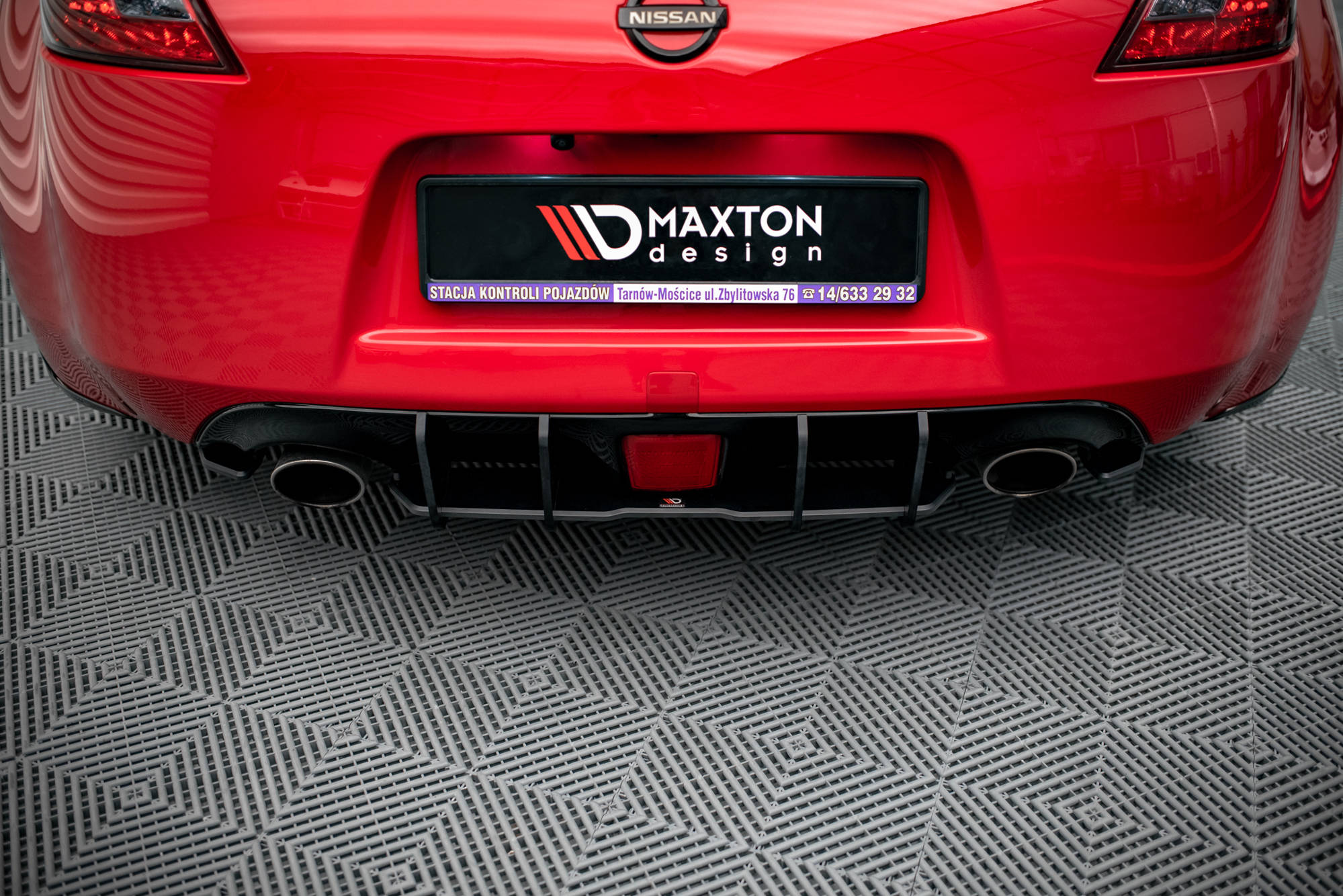 Street Pro Heckschürze Heck Ansatz Diffusor passend für Nissan 370Z FL rot