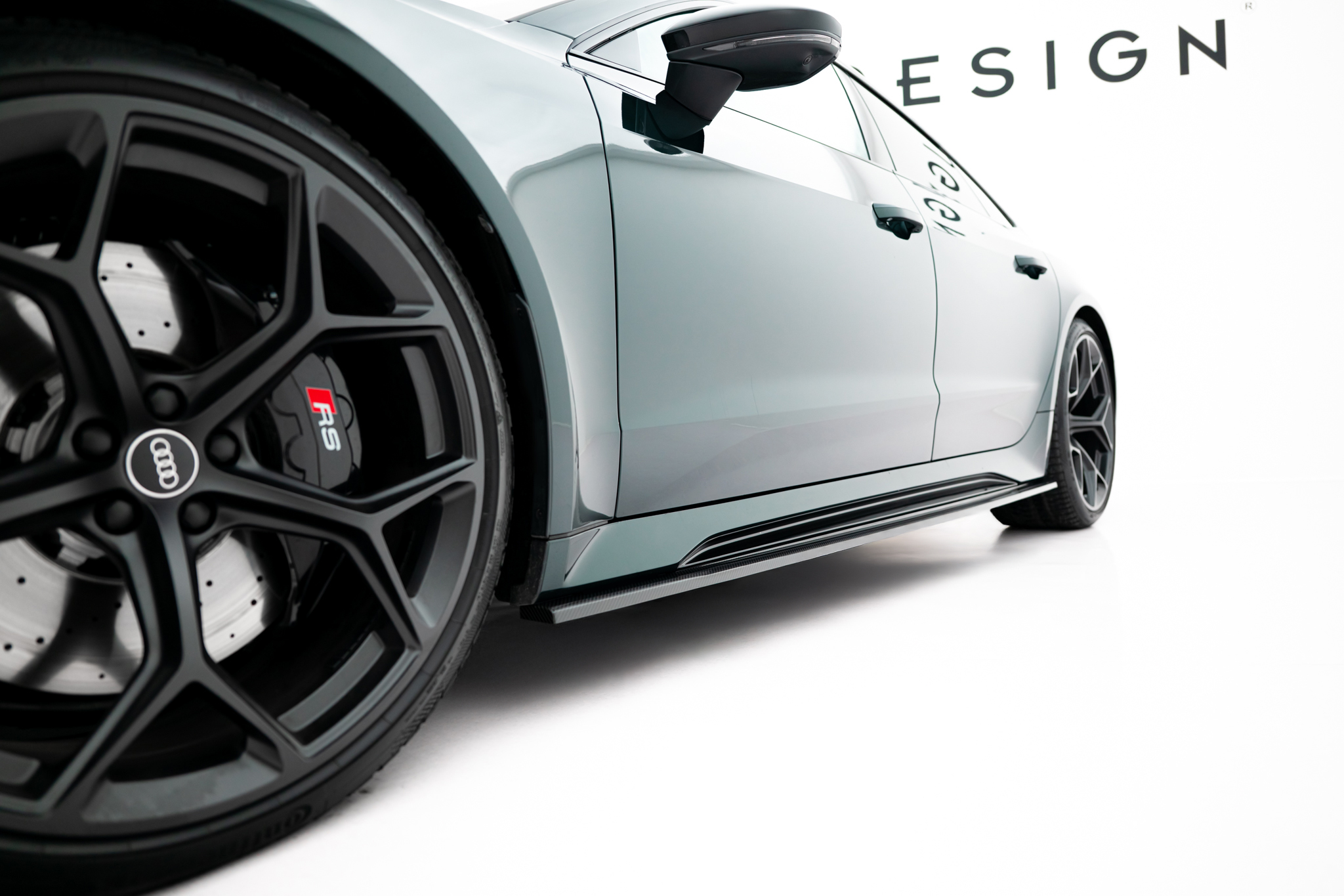 Carbon Fiber Seitenschweller Ansatz Leisten passend für Audi RS7 C8