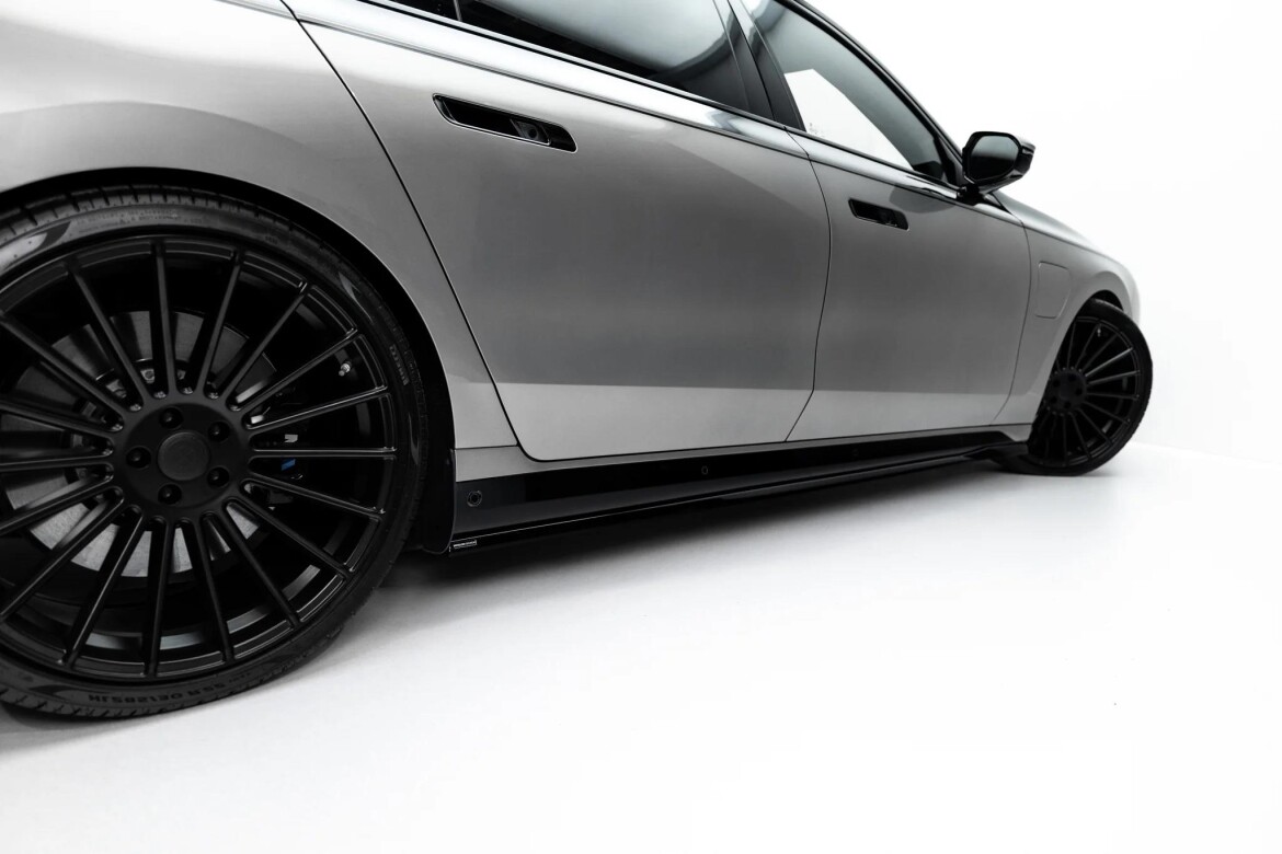 Seitenschweller Ansatz (Paar) V.2 passend für BMW M760e G70 schwarz Hochglanz