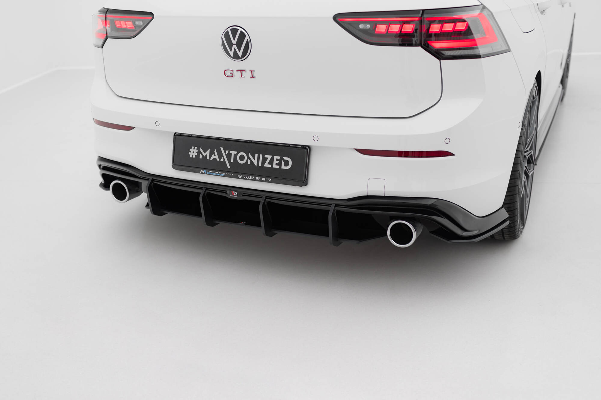 Street Pro Heckschürze Heck Ansatz Diffusor V.4 passend für VW Golf GTI Mk8 rot
