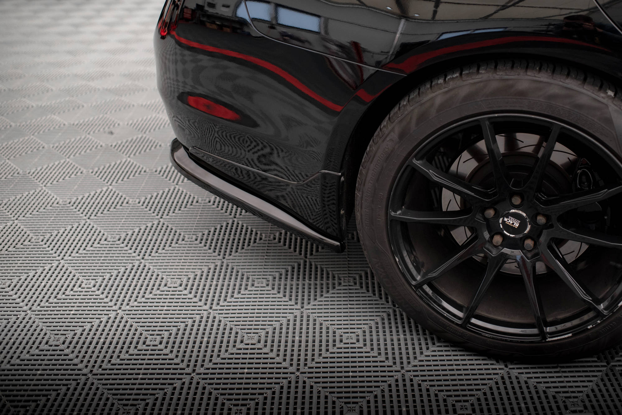 Diffusor Flaps V.1 passend für Infiniti Q50 S Mk1 schwarz Hochglanz