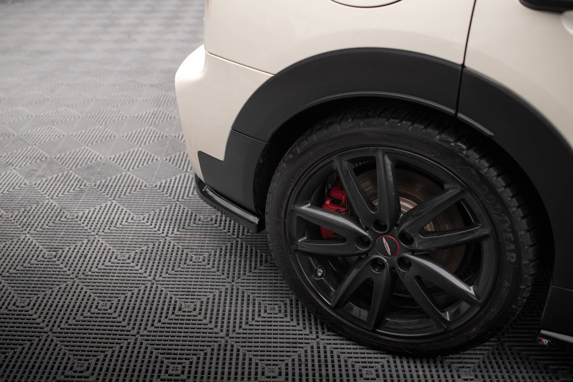 Street+ Heck Ansatz Flaps V.1 passend für Mini Cooper Clubman John Cooper Works F54 FL schwarz Hochglanz