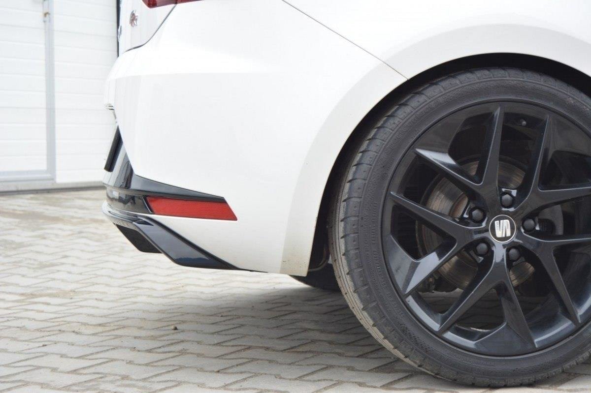 Street+ Heck Ansatz Diffusor passend für Seat Leon III FR schwarz Hochglanz