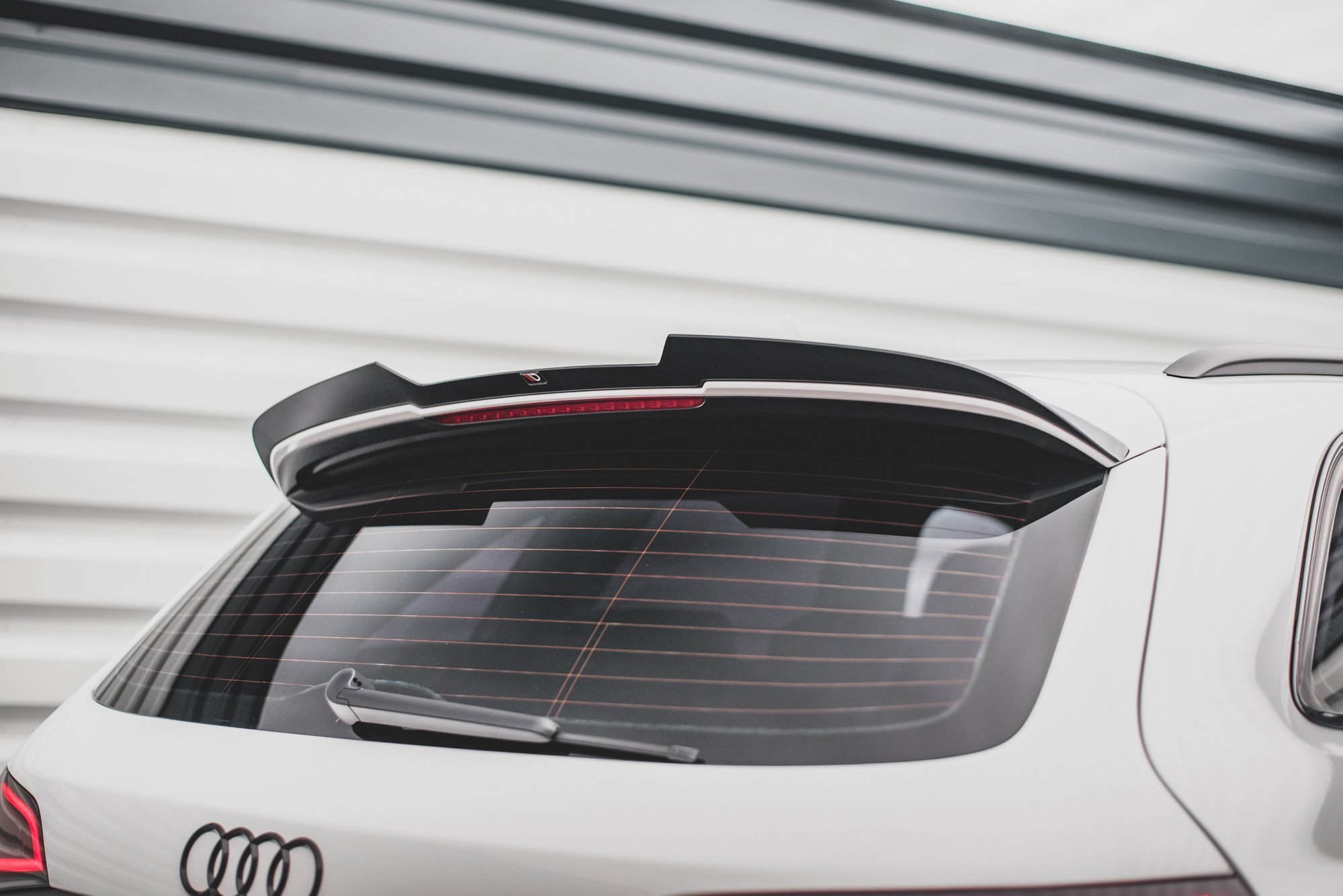 Heck Spoiler Aufsatz Abrisskante passend für Audi SQ5 / Q5 S-Line Mk1 8R schwarz Hochglanz