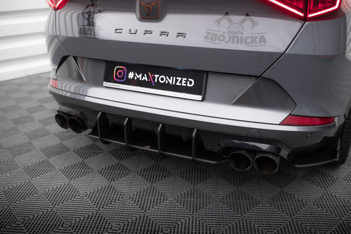 Heckansatz Diffusor passend für CUPRA Formentor Mk1 schwarz-rot