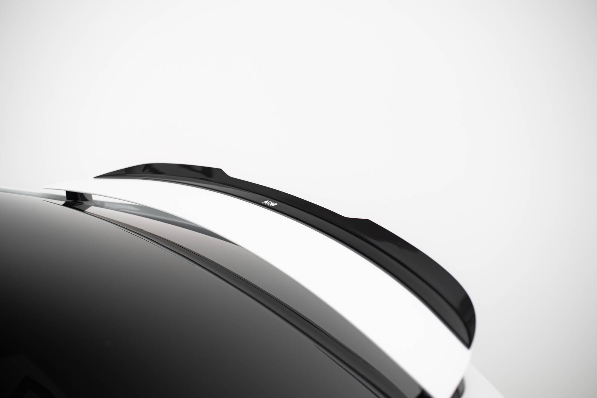 Heckspoiler Lippe V.1 passend für Tesla MODEL X schwarz Hochglanz