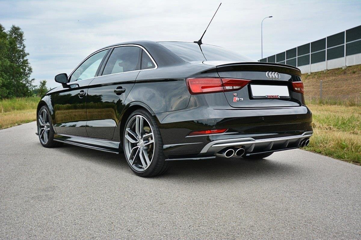 Heck Ansatz Flaps Diffusor für Audi S3 / A3 S-Line 8V FL Limousine schwarz Hochglanz