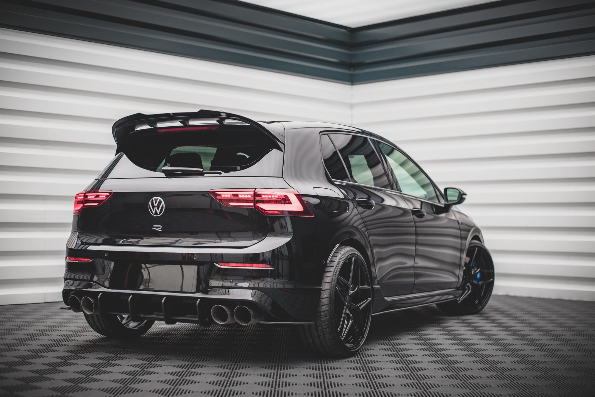 Street Pro Heckschürze Heck Ansatz Diffusor passend für VW Golf R Mk8