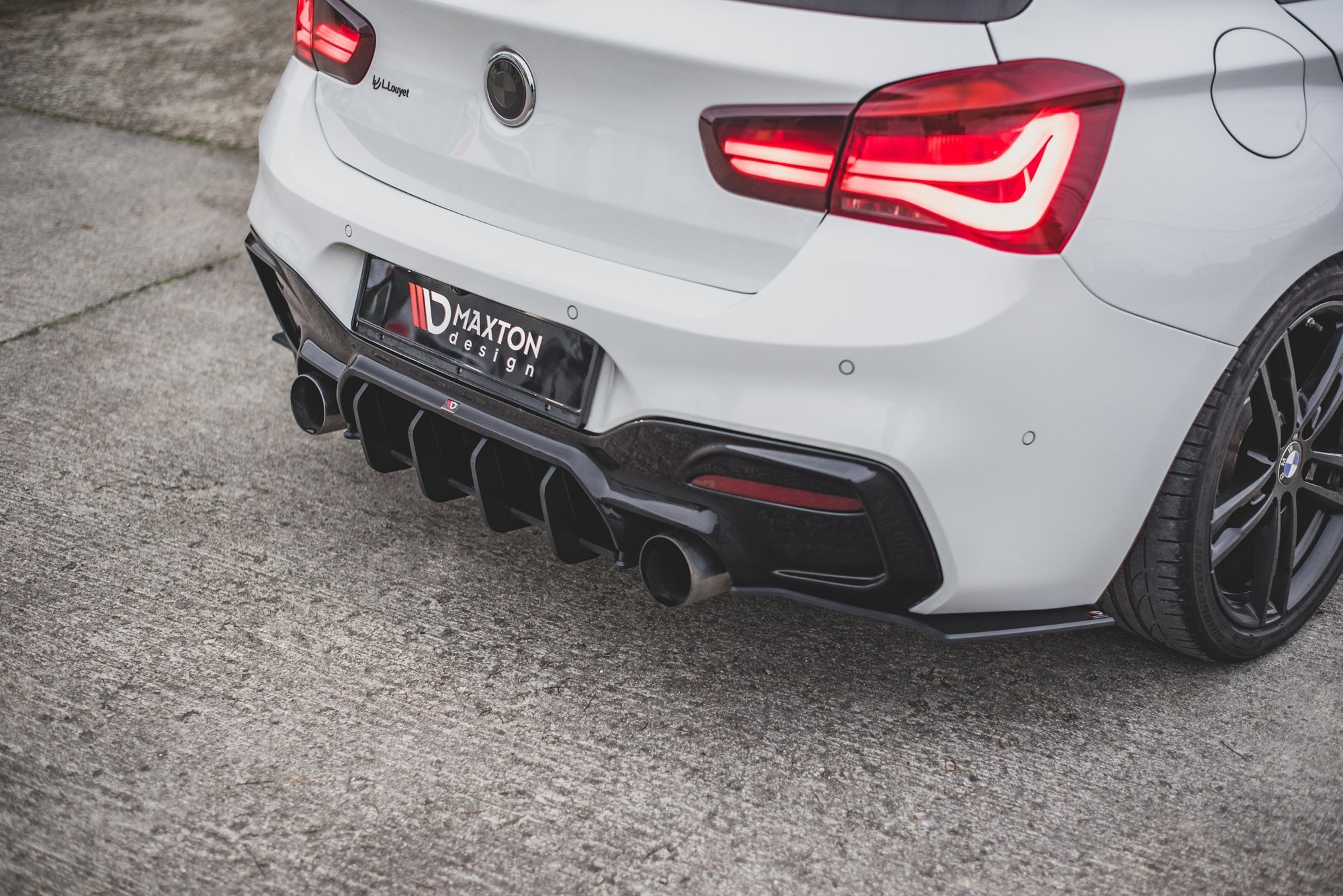 Street Pro Heckschürze Heck Ansatz Diffusor V.4 passend für BMW M140i rot