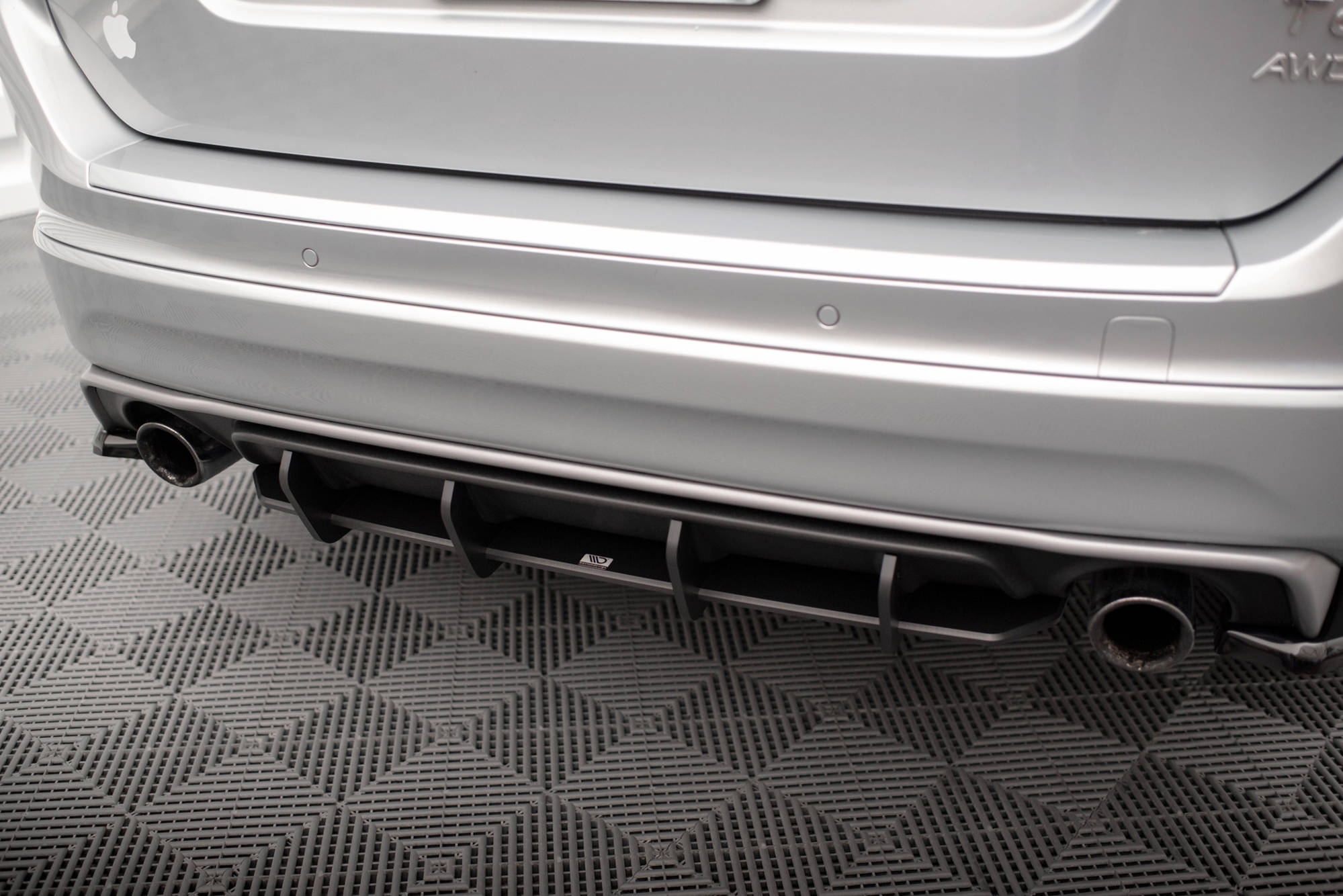 Street Pro Heckschürze Heck Ansatz Diffusor passend für Volvo XC60 R-Design Mk1 FL rot