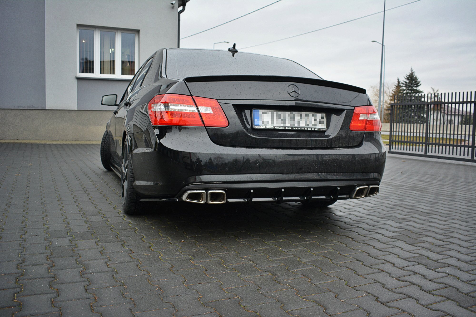 Diffusor Heck Ansatz für Mercedes E63 AMG W212 schwarz Hochglanz