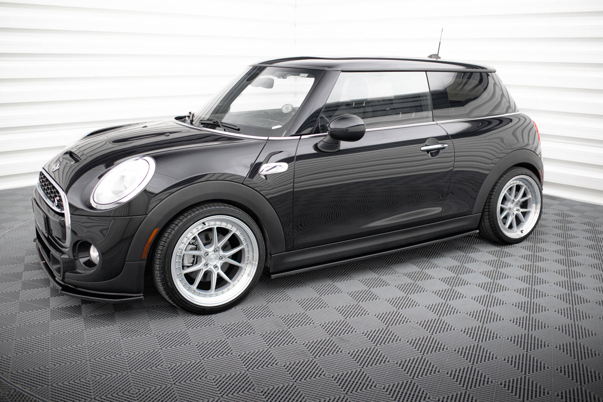 Seitenschweller Ansatz für Mini Cooper S F56 / F56 Facelift schwarz Hochglanz