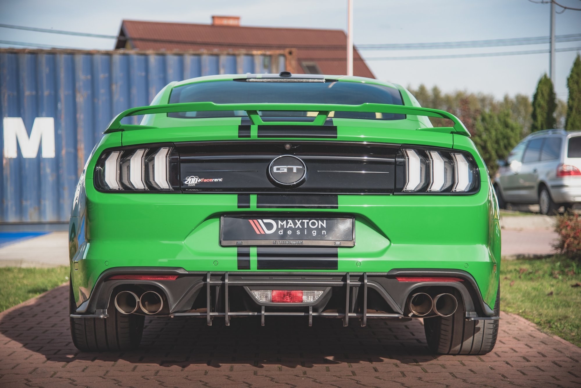 Street Pro Heckschürze Heck Ansatz Diffusor passend für Ford Mustang GT Mk6 FL schwarz-rot