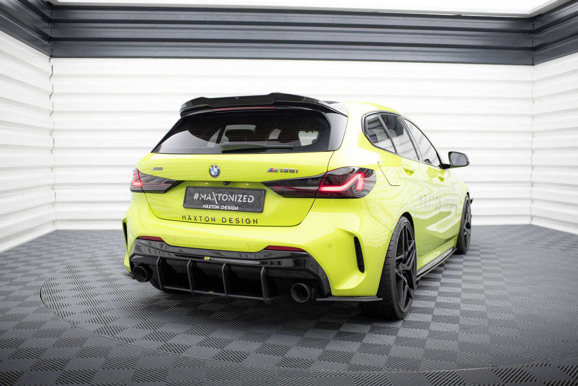 Street Pro Heck Ansatz Flaps V.1 passend für BMW 1er F40 M-Paket / M135i rot