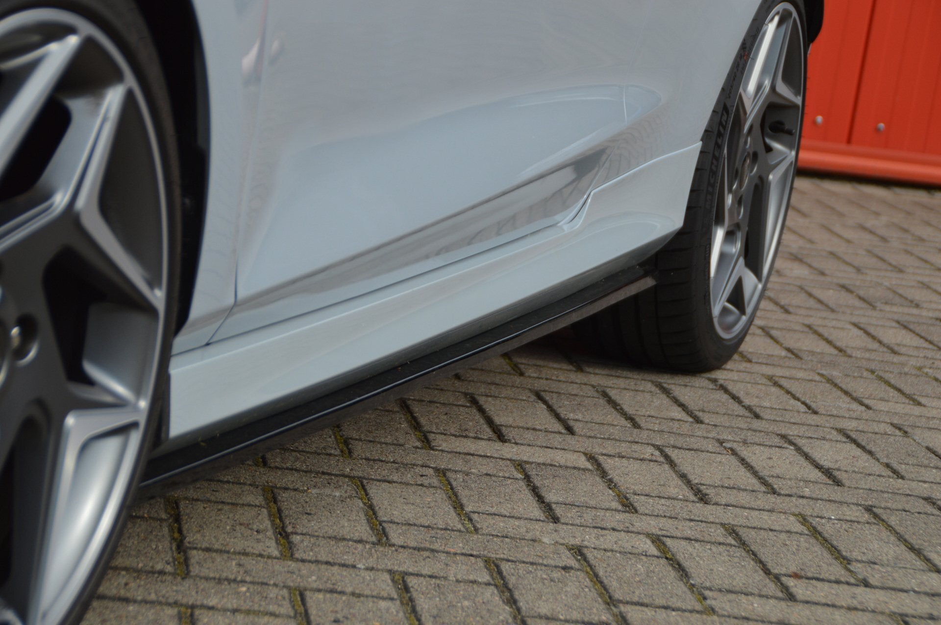 CUP4 Seitenschweller für Ford Fiesta ST MK8 JHH Carbon Optik