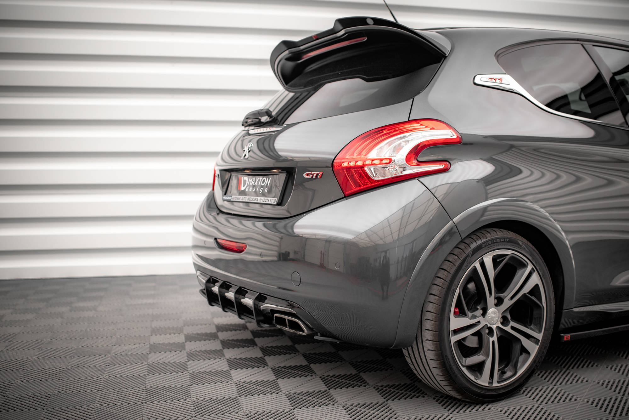 Street Pro Heckschürze Heck Ansatz Diffusor passend für Peugeot 208 GTi Mk1 rot