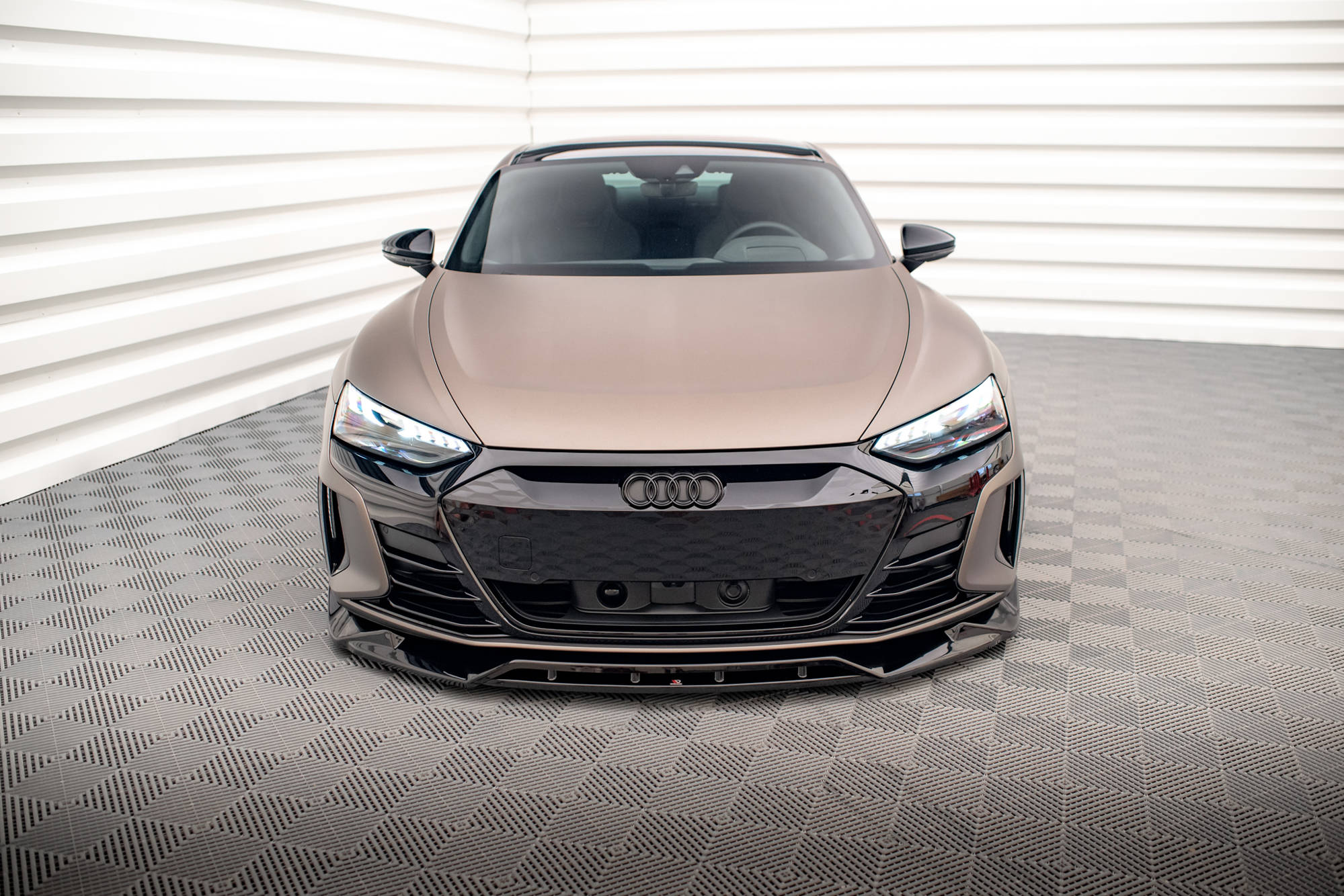 Street+ Spoilerlippe Front Ansatz V.2 passend für Audi e-Tron GT / RS GT Mk1 schwarz Hochglanz