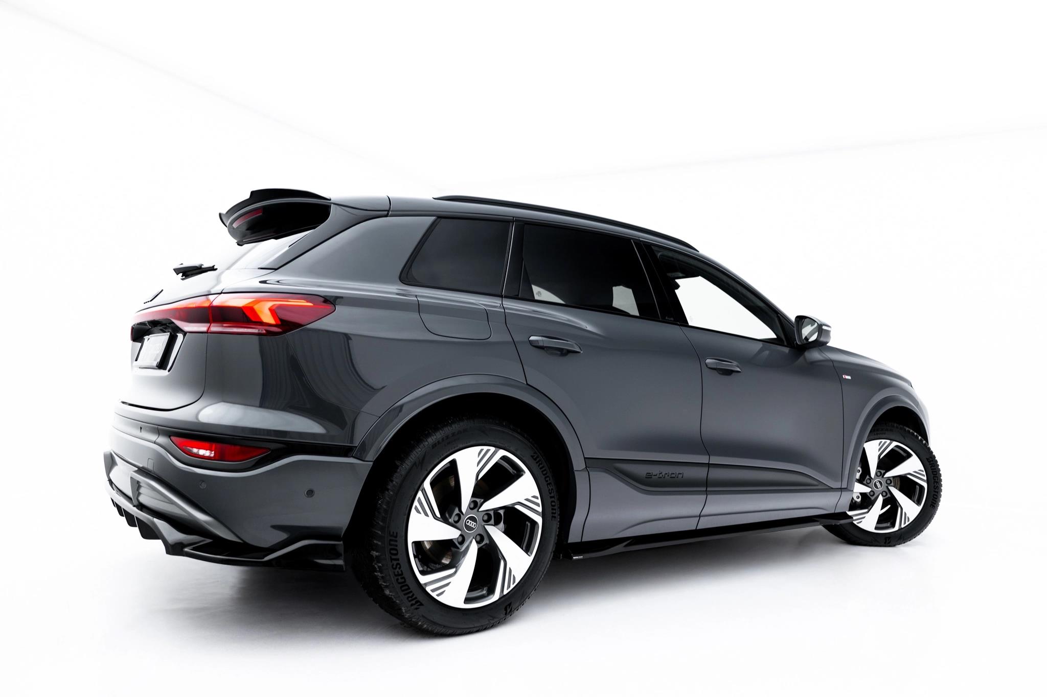 Seitenschweller Ansatz Paar passend für Audi Q6 e-tron Standard / S-Line / SQ6 e-tron SUV / Sportback Mk1 schwarz Hochglanz