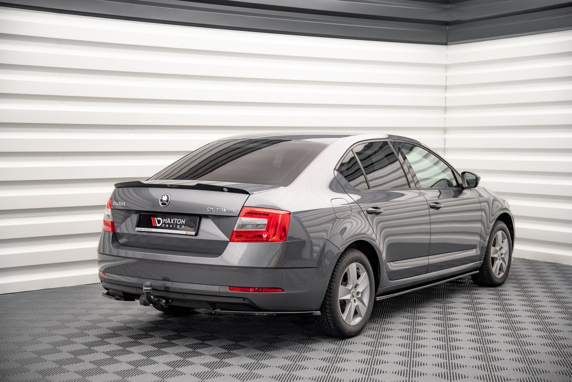 Street+ Seitenschweller Leisten passend für Skoda Octavia Mk3 FL schwarz Hochglanz