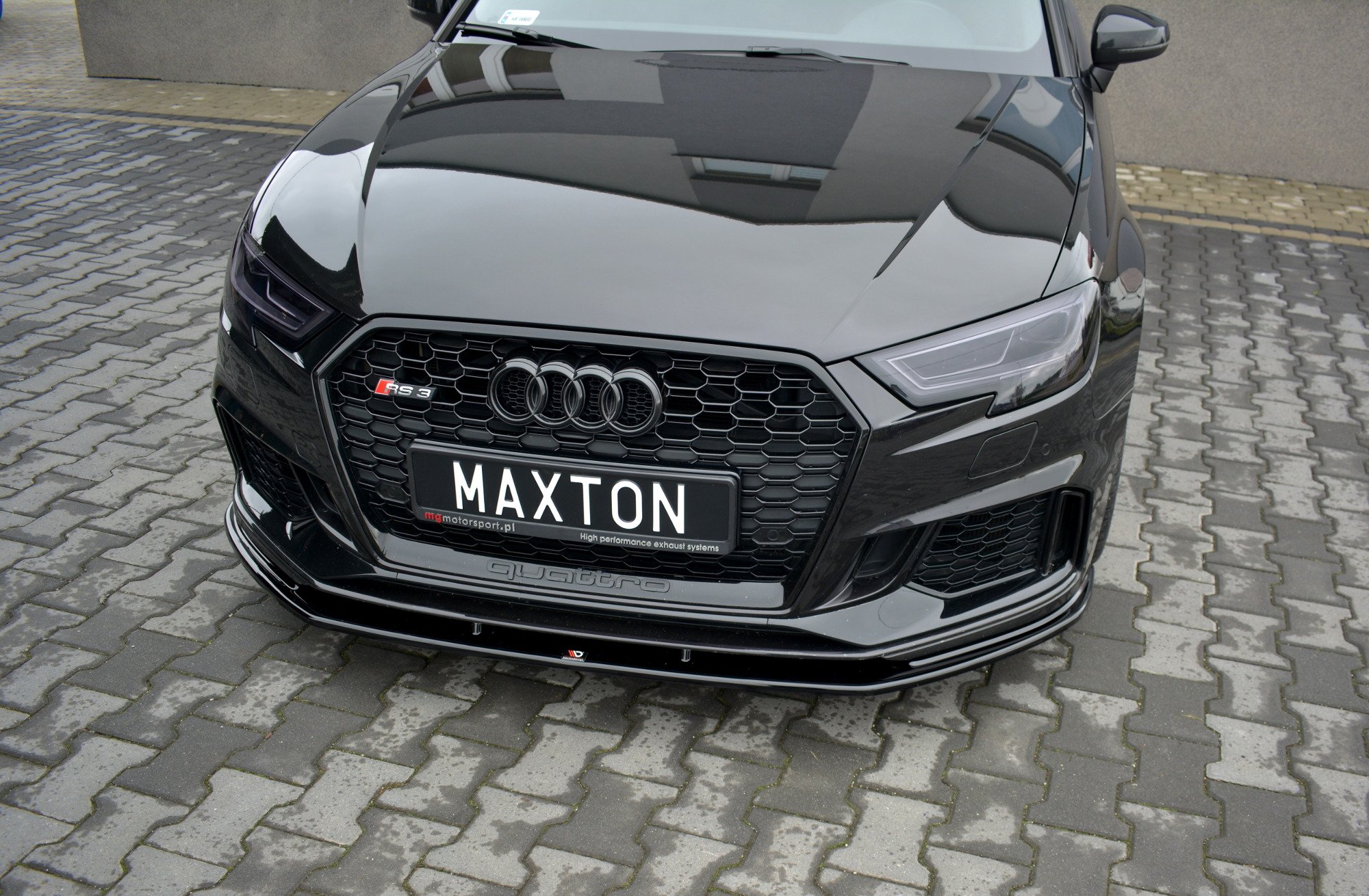 Front Ansatz V.1 für Audi RS3 Sportback 8V Facelift schwarz Hochglanz
