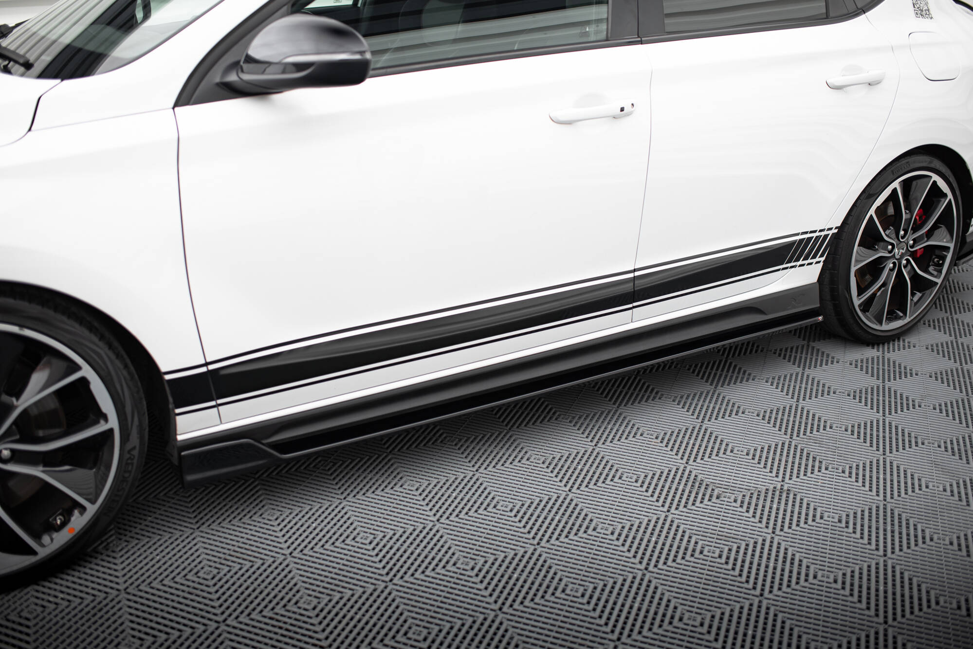 Seitenschweller Ansatz für V.5 Hyundai I30 N / N-Line Hatchback / Fastback Mk3 / Mk3 Facelift schwarz Hochglanz