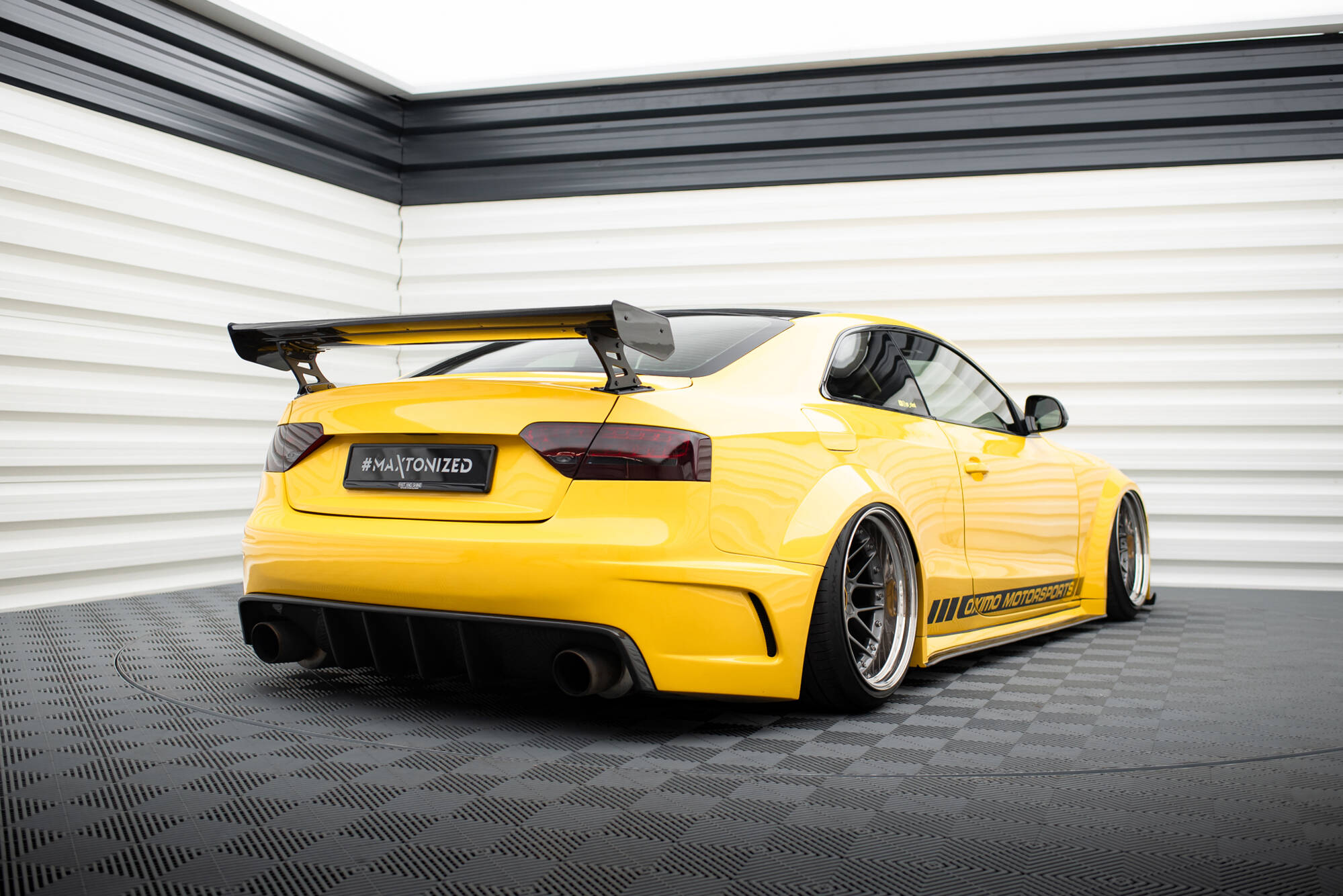 Carbon Heck Spoiler Heckflügel Standfuß Außen passend für Audi A5 Coupe 8T