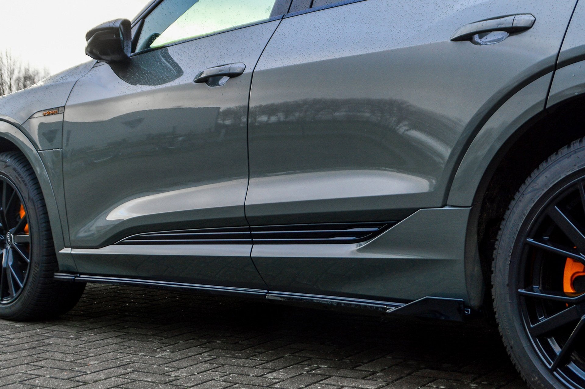 CUP Seitenschweller 6.tlg. mit Wing hinten für Audi E-Tron Quattro Schwarz Matt