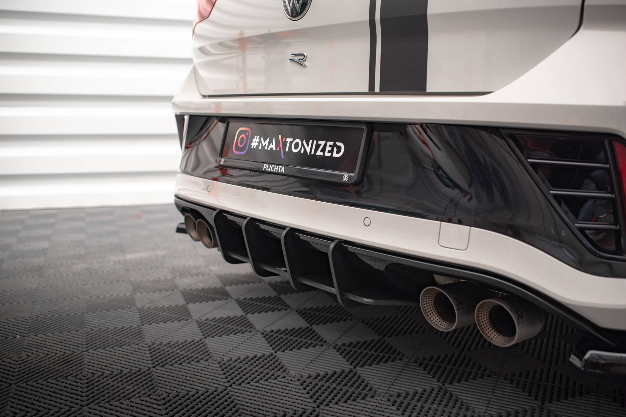 Street Pro Heckschürze Heck Ansatz Diffusor passend für VW T-Roc R Mk1 FL rot
