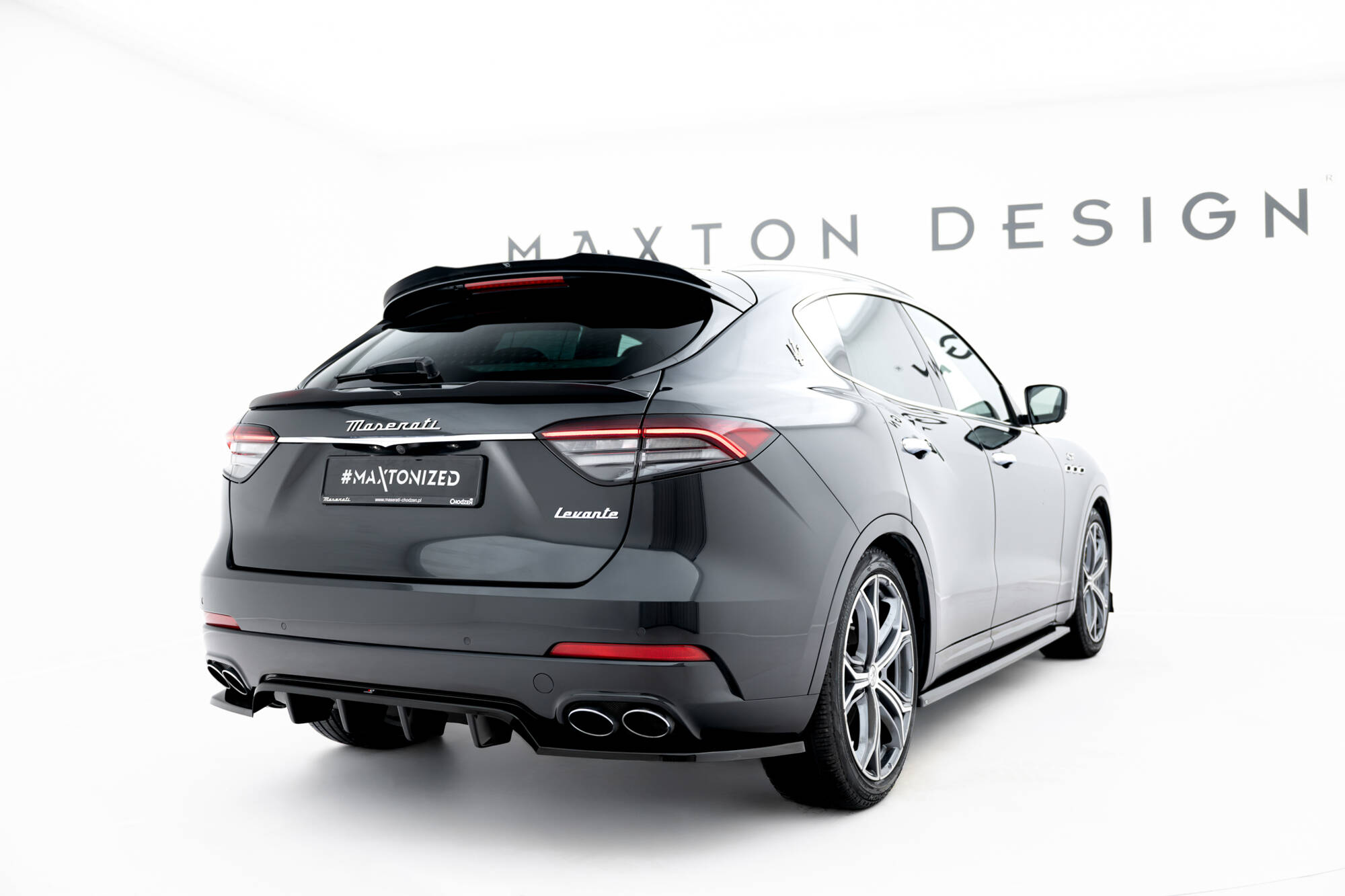 Diffusor Heckansatz passend für Maserati Levante GT Mk1 FL schwarz Hochglanz