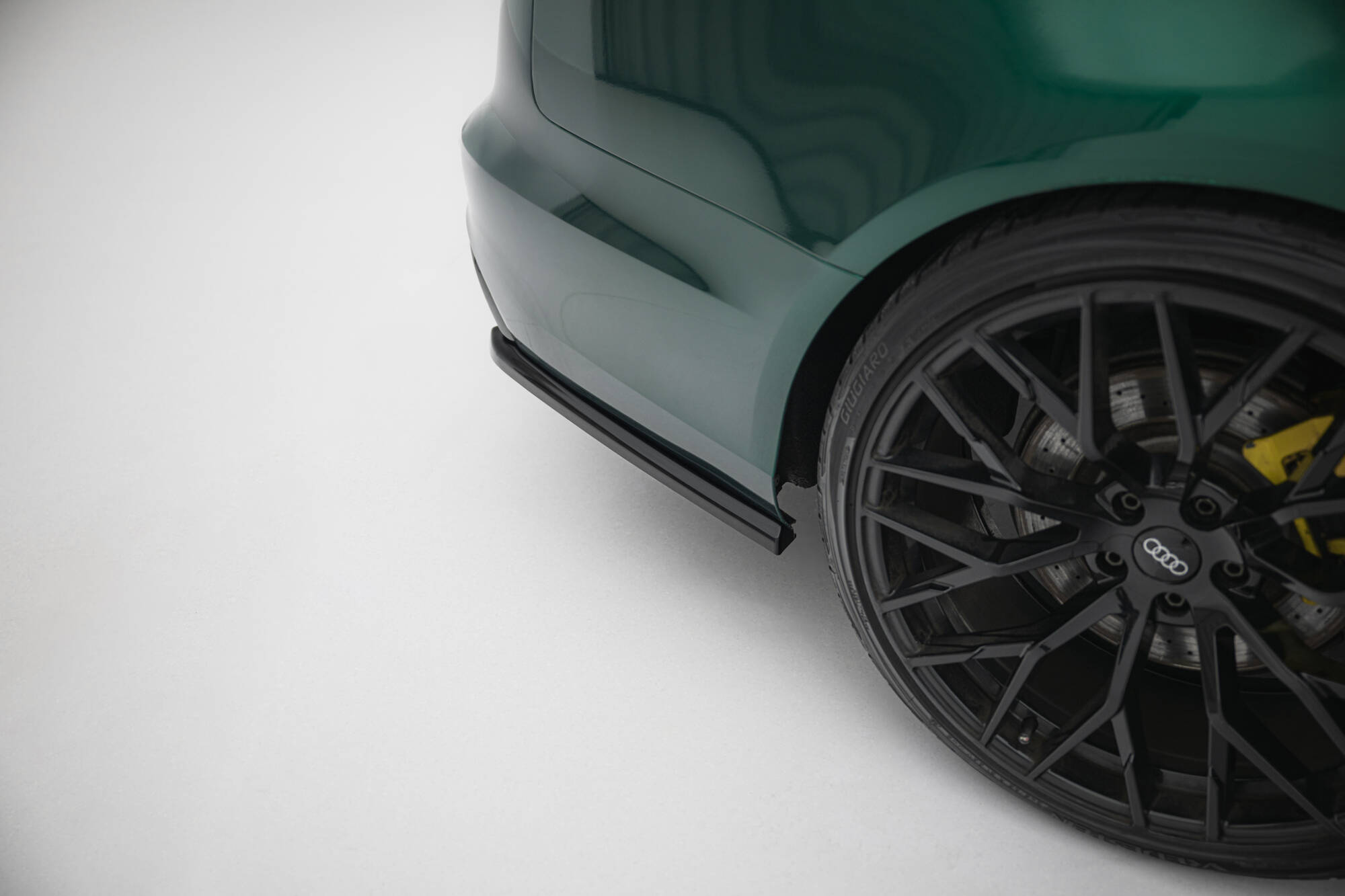 Street+ Heck Ansatz Flaps V.2 passend für Audi A6 S-line Avant C7 schwarz Hochglanz