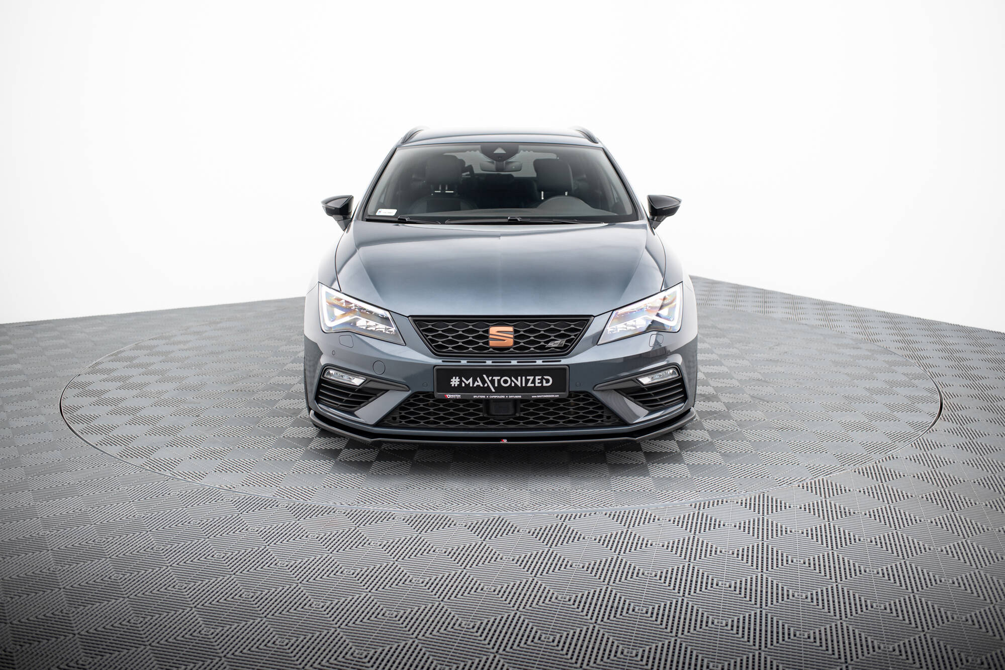 Front Ansatz V.4 für Seat Leon Cupra / FR Mk3 FL schwarz Hochglanz