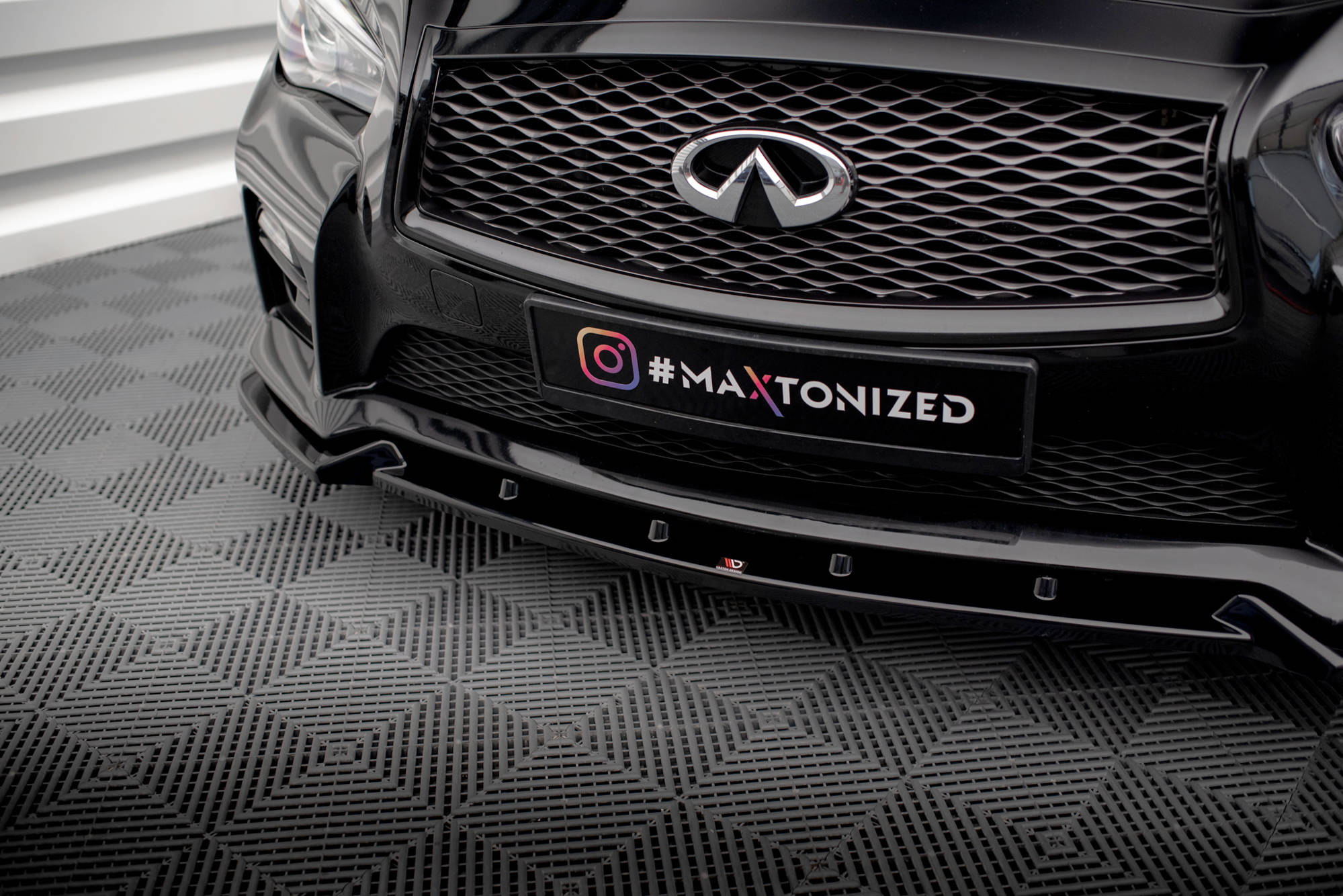 Frontlippe V.2 passend für Infiniti Q50 S Mk1 schwarz Hochglanz