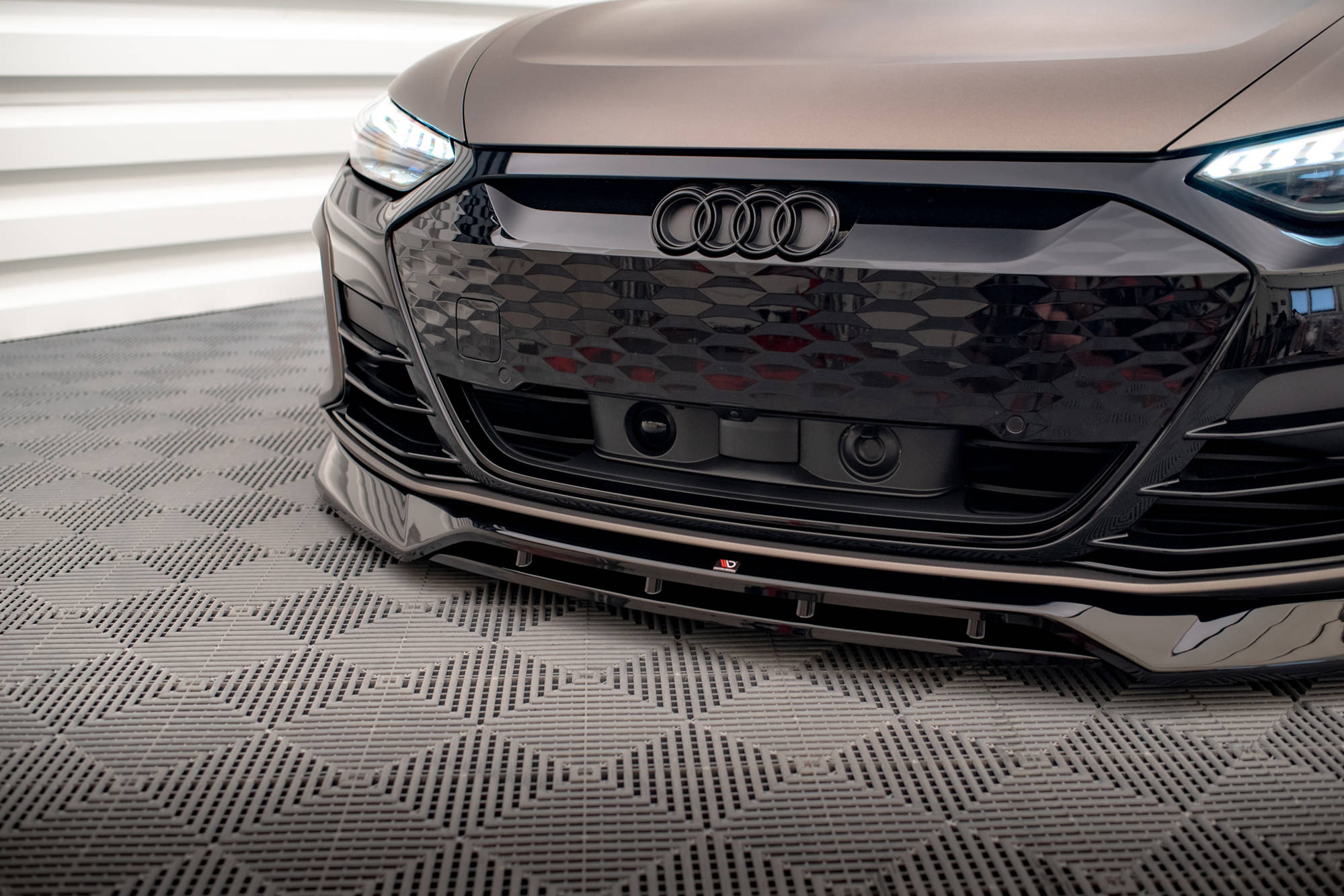 Street+ Spoilerlippe Front Ansatz V.3 passend für Audi e-Tron GT / RS GT Mk1 schwarz Hochglanz