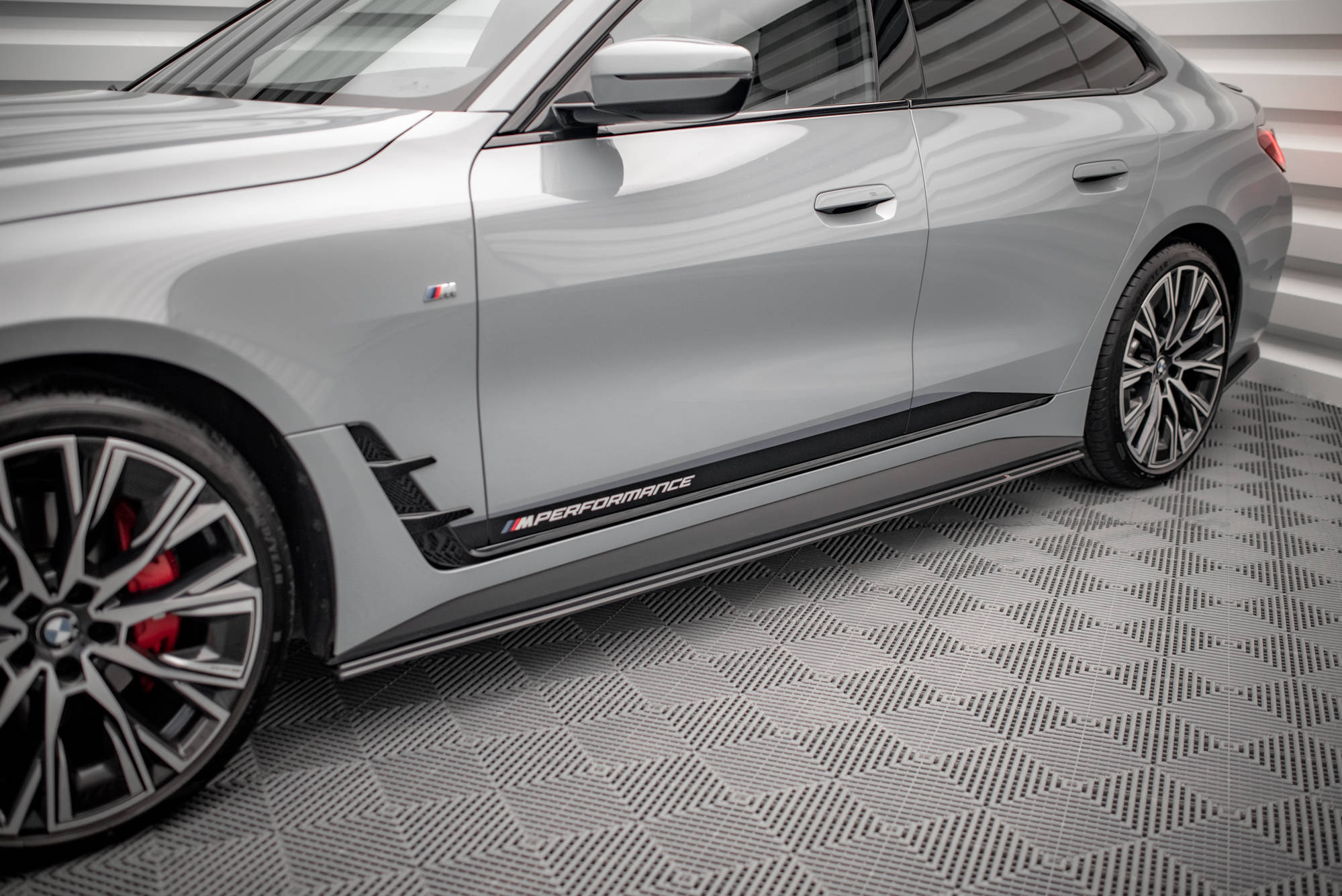 Street Pro Seitenschweller Leisten passend für BMW 4er Gran Coupe M-Paket G26 rot