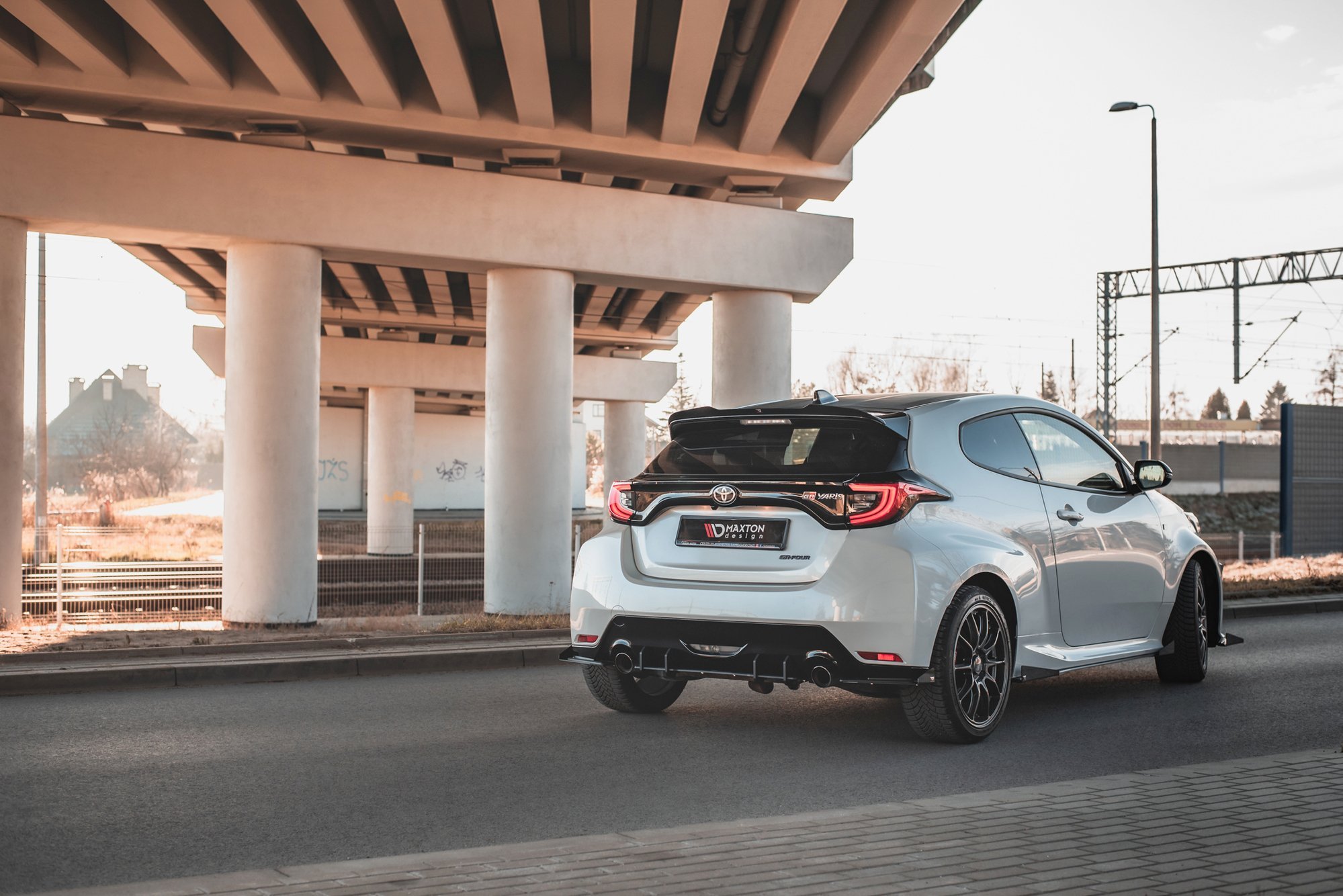 Street Pro Heckschürze Heck Ansatz Diffusor passend für Toyota GR Yaris Mk4 rot