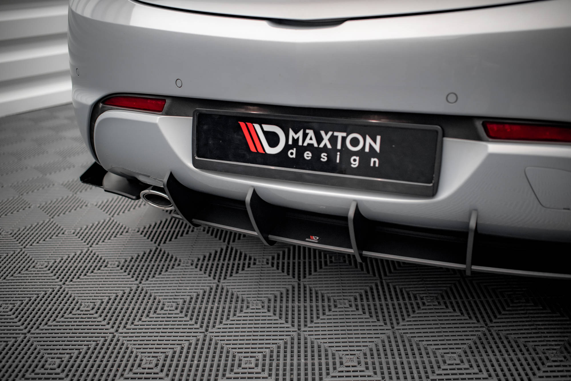 Street Pro Heck Ansatz Diffusor + Flaps passend für Opel Astra GTC OPC-Line J schwarz Hochglanz