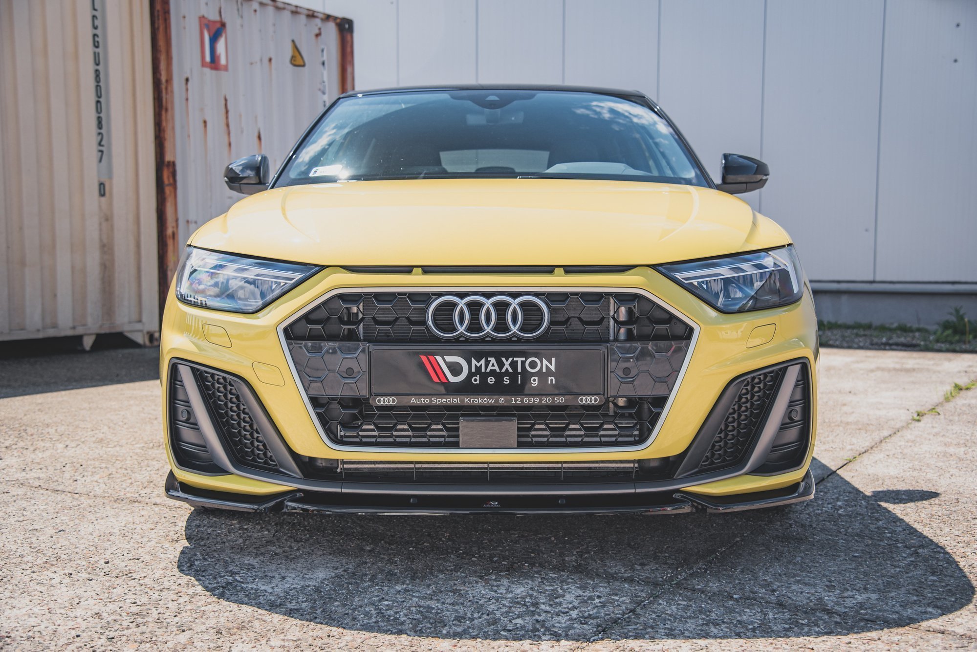 Front Ansatz V.3 für Audi A1 S-Line GB schwarz Hochglanz