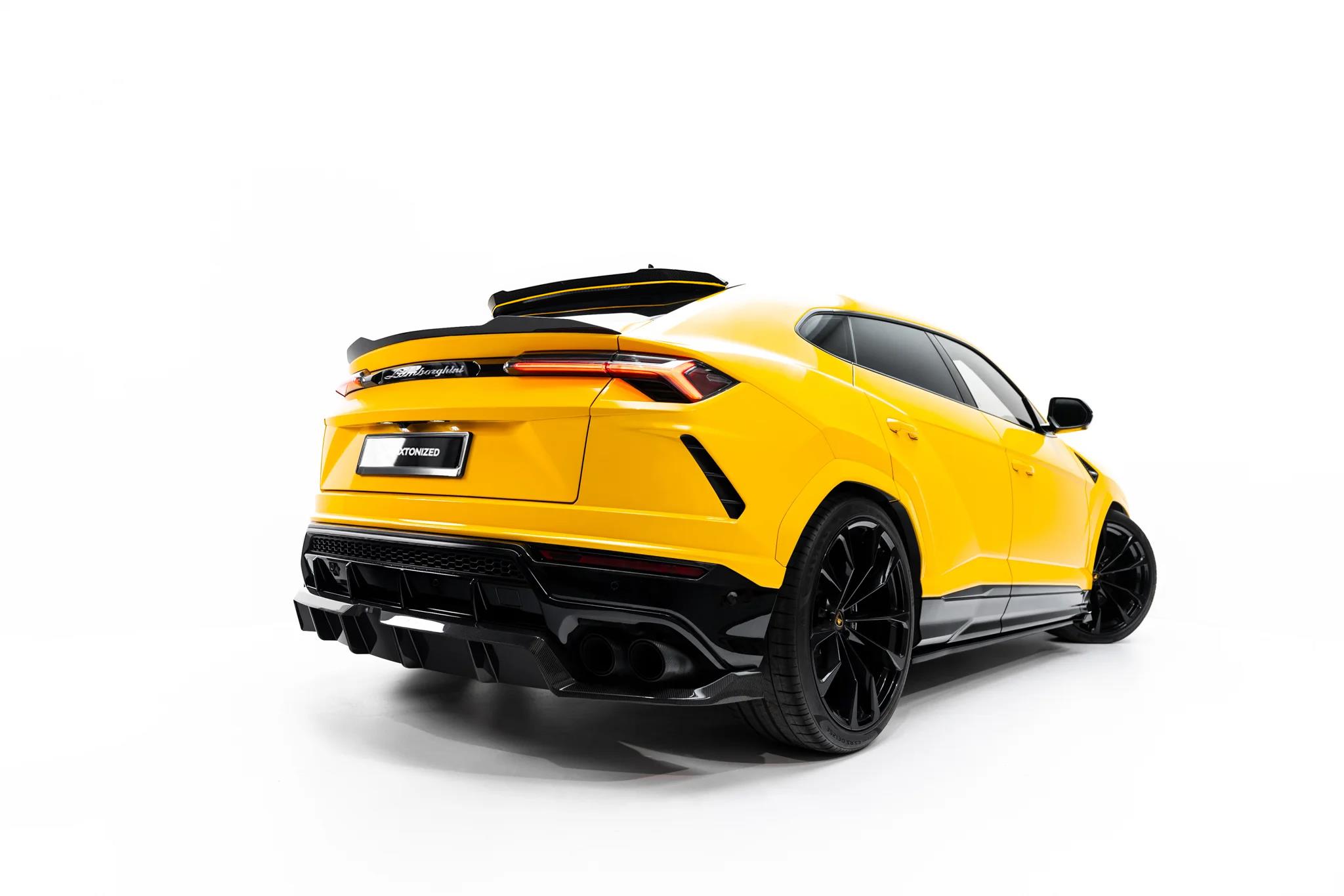 Prepreg Carbon Fiber Tailgate Spoiler (Lower) Lamborghini Urus Mk 1