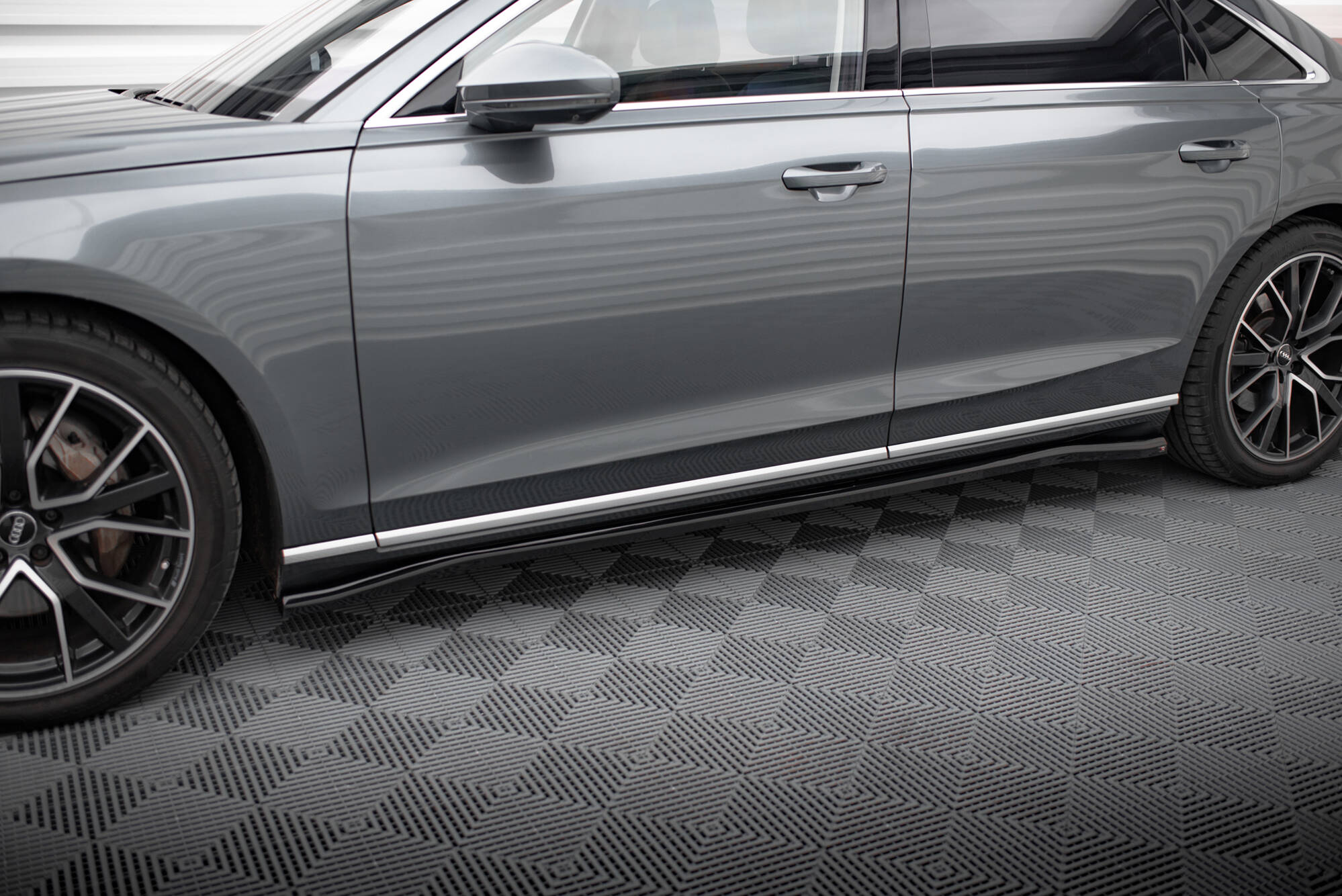Street+ Seitenschweller Leisten passend für Audi A8 D5 schwarz Hochglanz