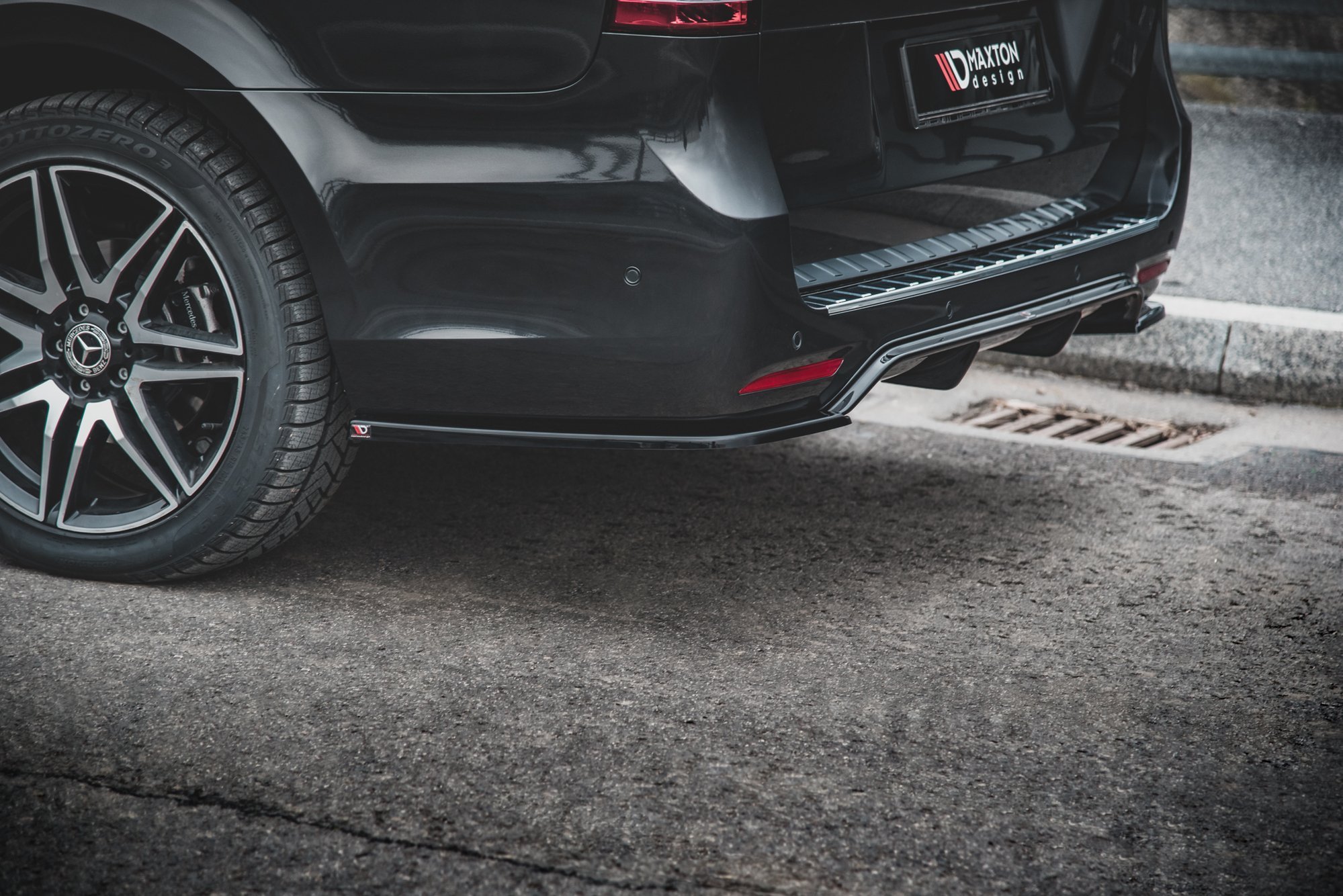 Street+ Heck Ansatz Flaps V.2 passend für Mercedes V-Klasse AMG-Line W447 FL schwarz Hochglanz