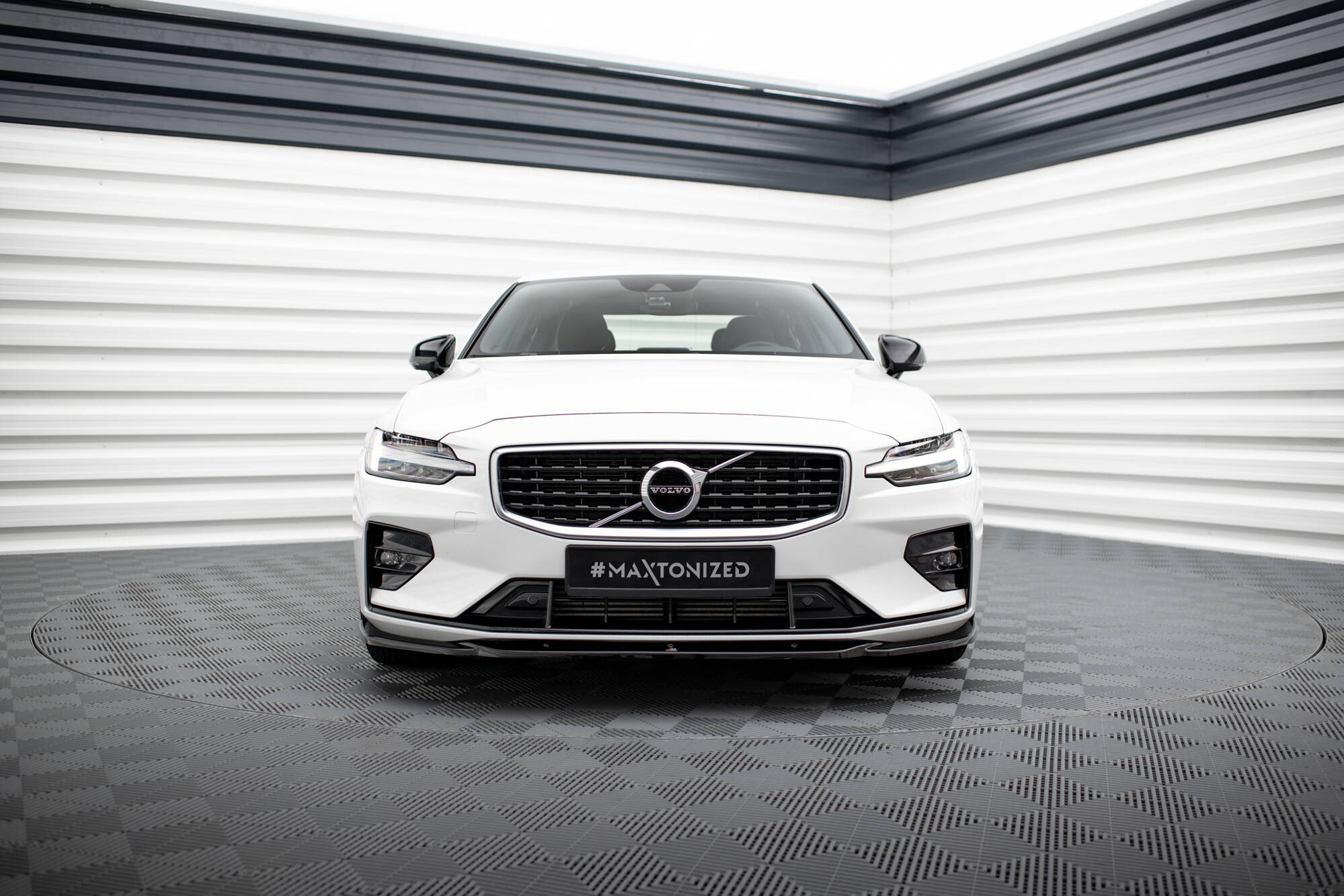Street+ Spoilerlippe Front Ansatz V.2 passend für Volvo S60/V60 R-Design Mk3 schwarz Hochglanz