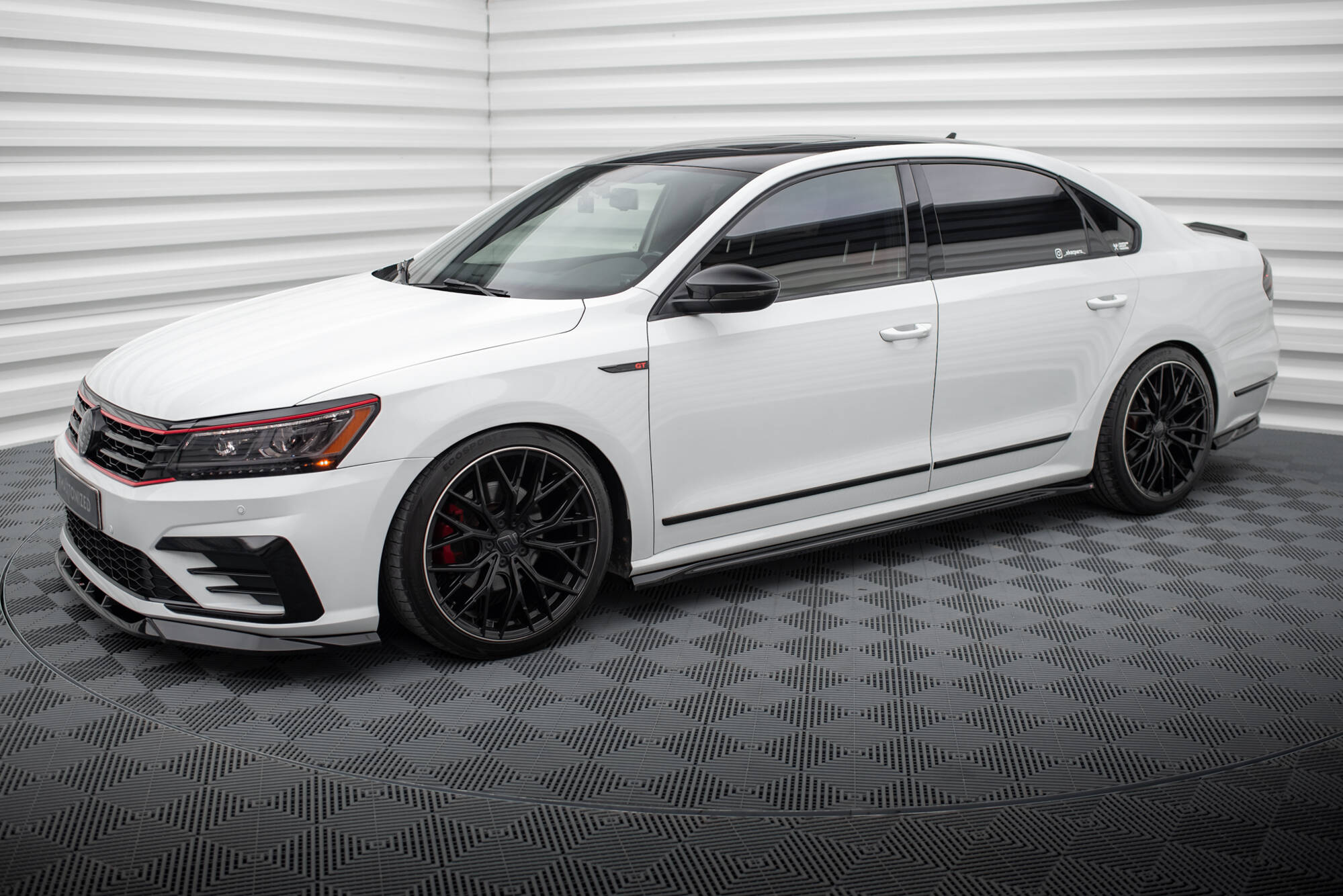 Street+ Seitenschweller Leisten passend für VW Passat GT B8 FL USA schwarz Hochglanz