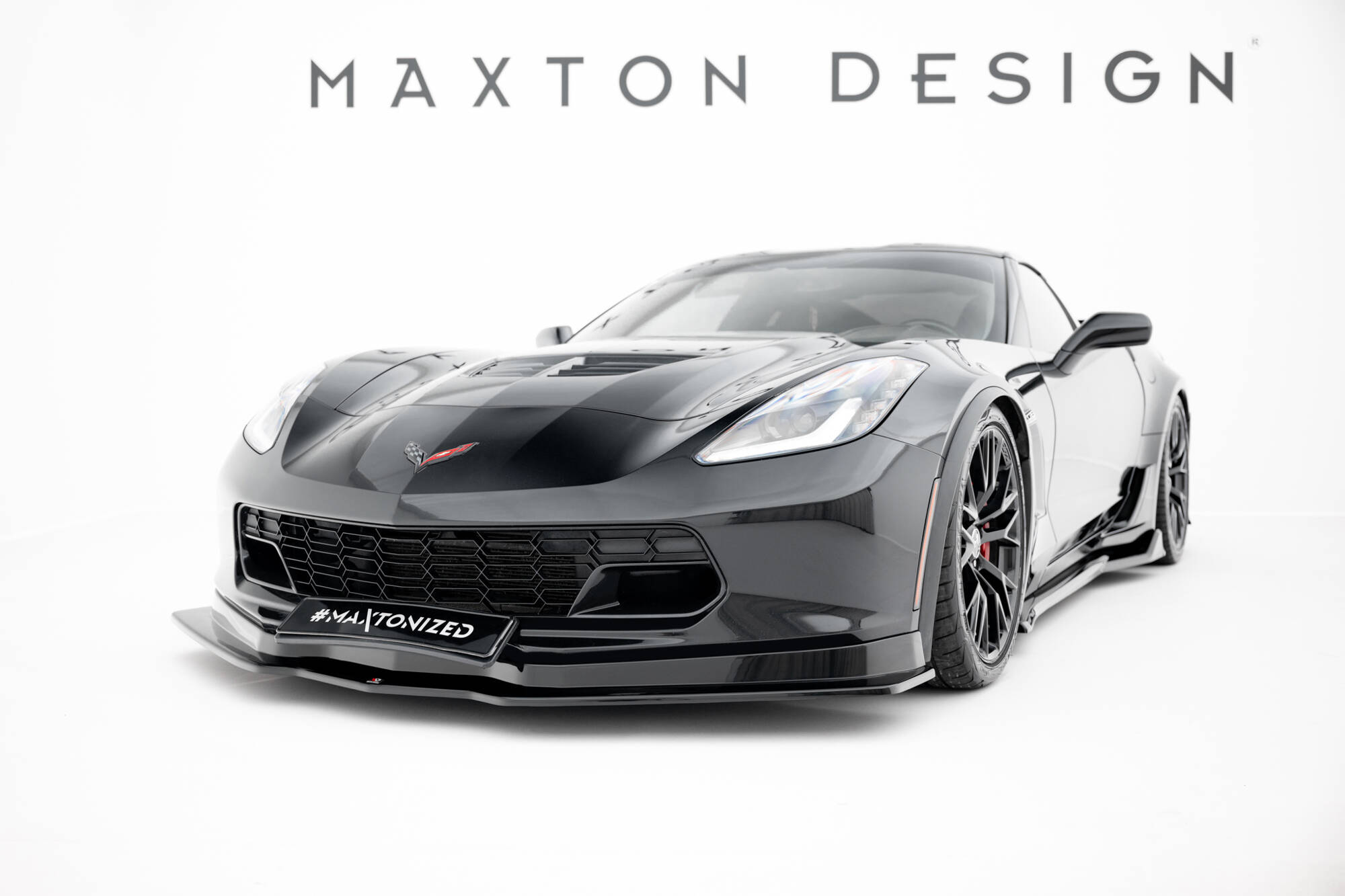 Front Ansatz V.1 für Chevrolet Corvette Stingray / Z06 C7 schwarz Hochglanz