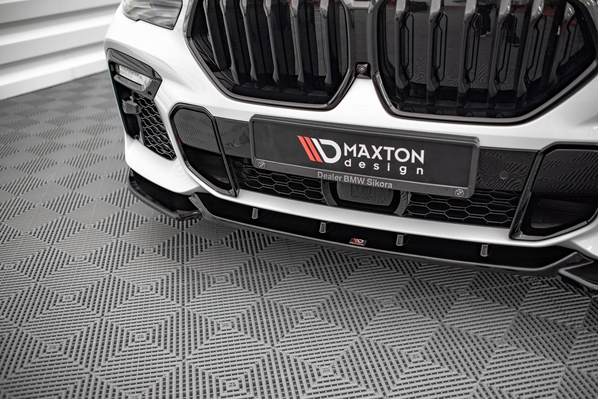 Street+ Spoilerlippe Front Ansatz V.1 passend für BMW X6 M-Paket G06 schwarz Hochglanz