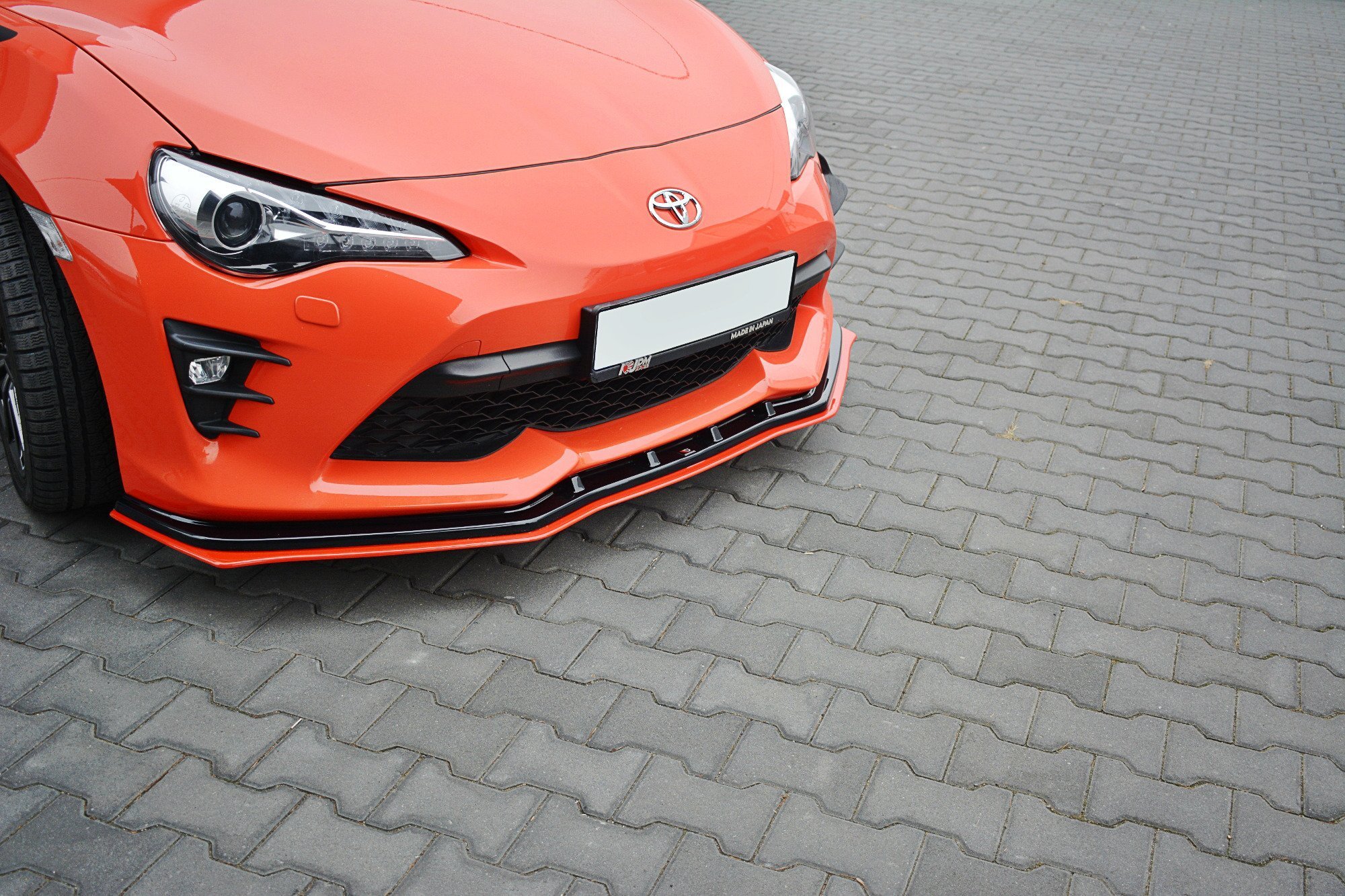 Front Ansatz V.4 für Toyota GT86 Facelift schwarz Hochglanz