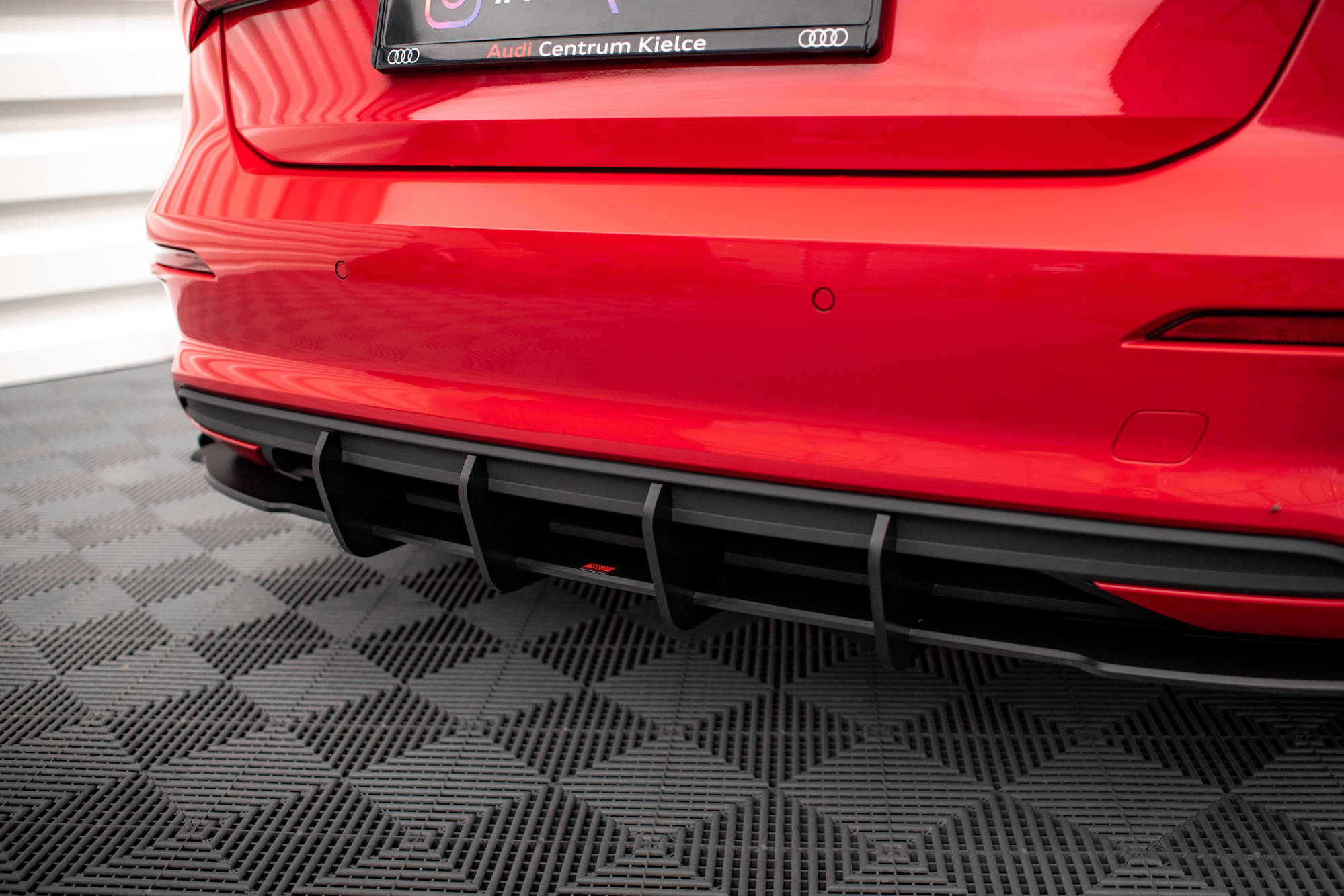 Street Pro Heck Ansatz Diffusor + Flaps passend für Audi A3 Sportback 8Y schwarz Hochglanz